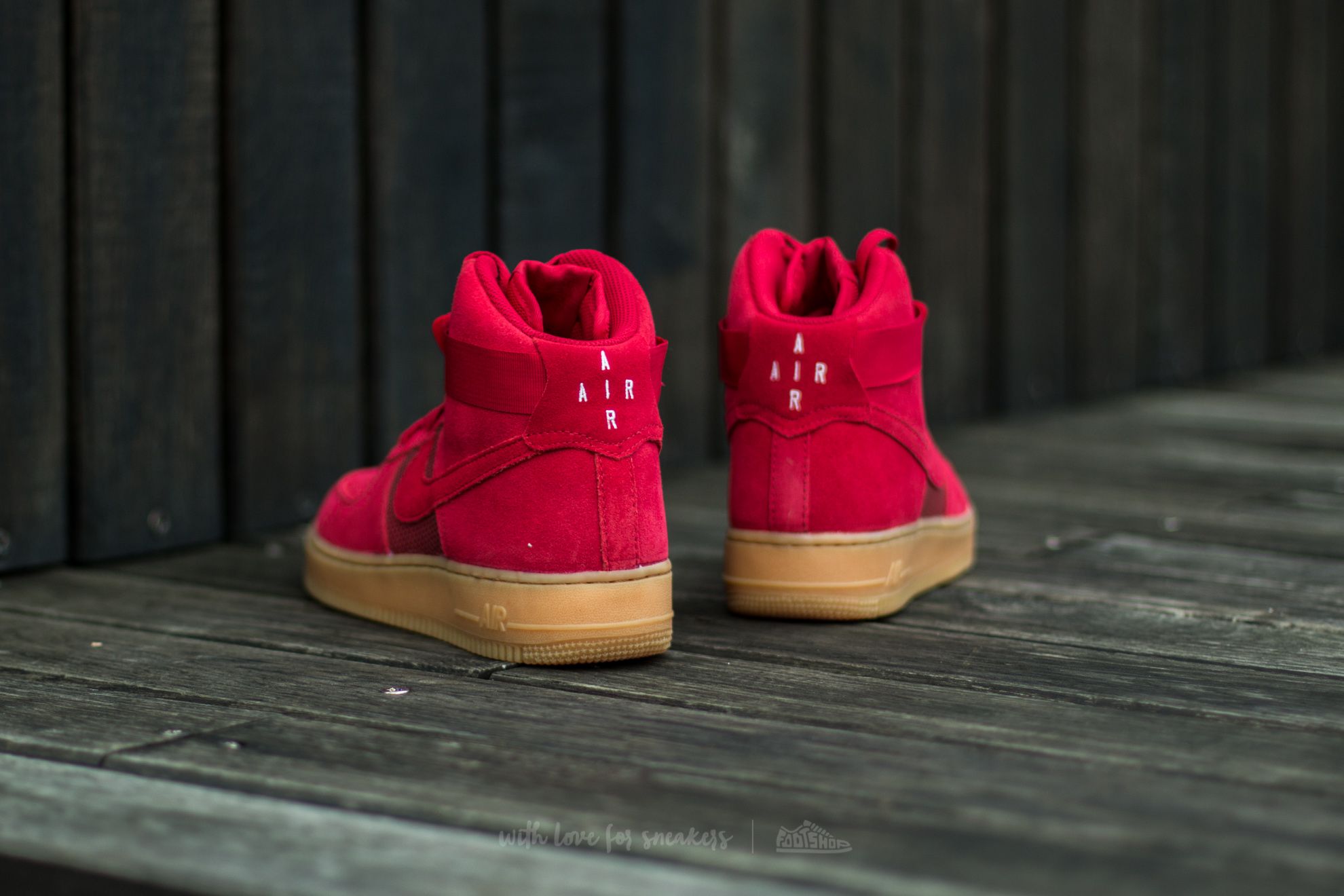Air force 1 on sale 7 lv8 gym red