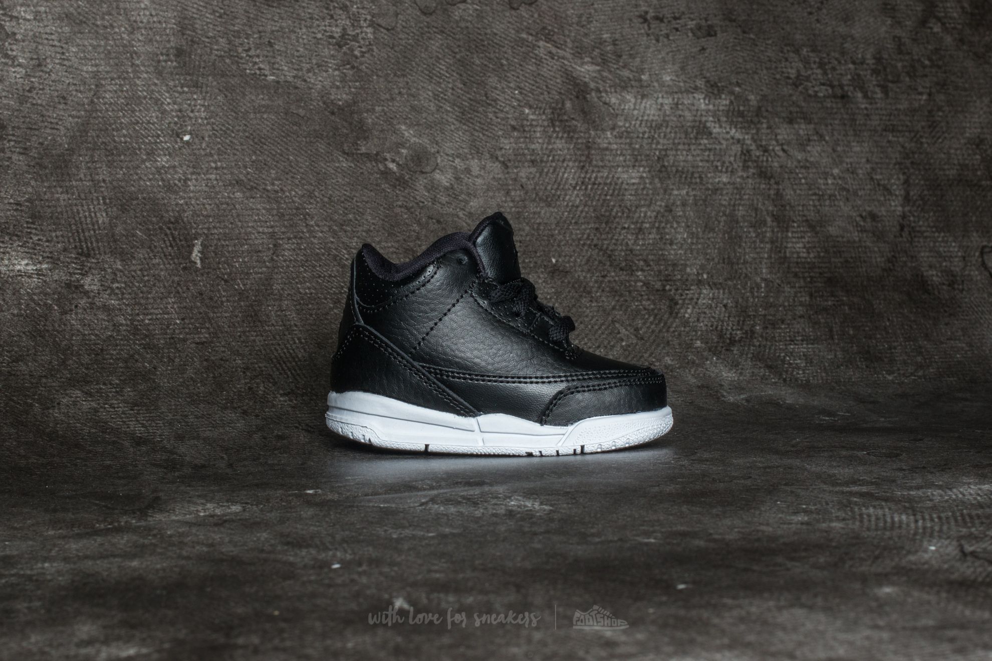 Kids sneakers and shoes Jordan 3 Retro BT Black Black White