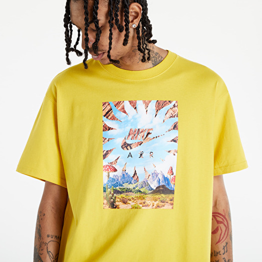 nike sportswear dna tee