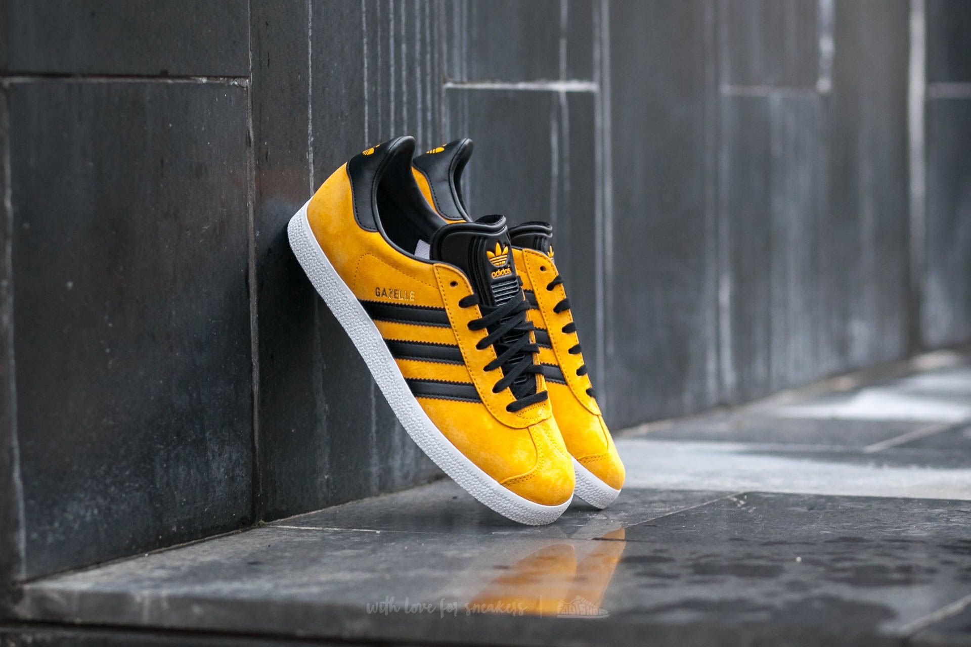 Men's shoes adidas Gazelle Core Gold/ Black/Gold Metallic | Footshop