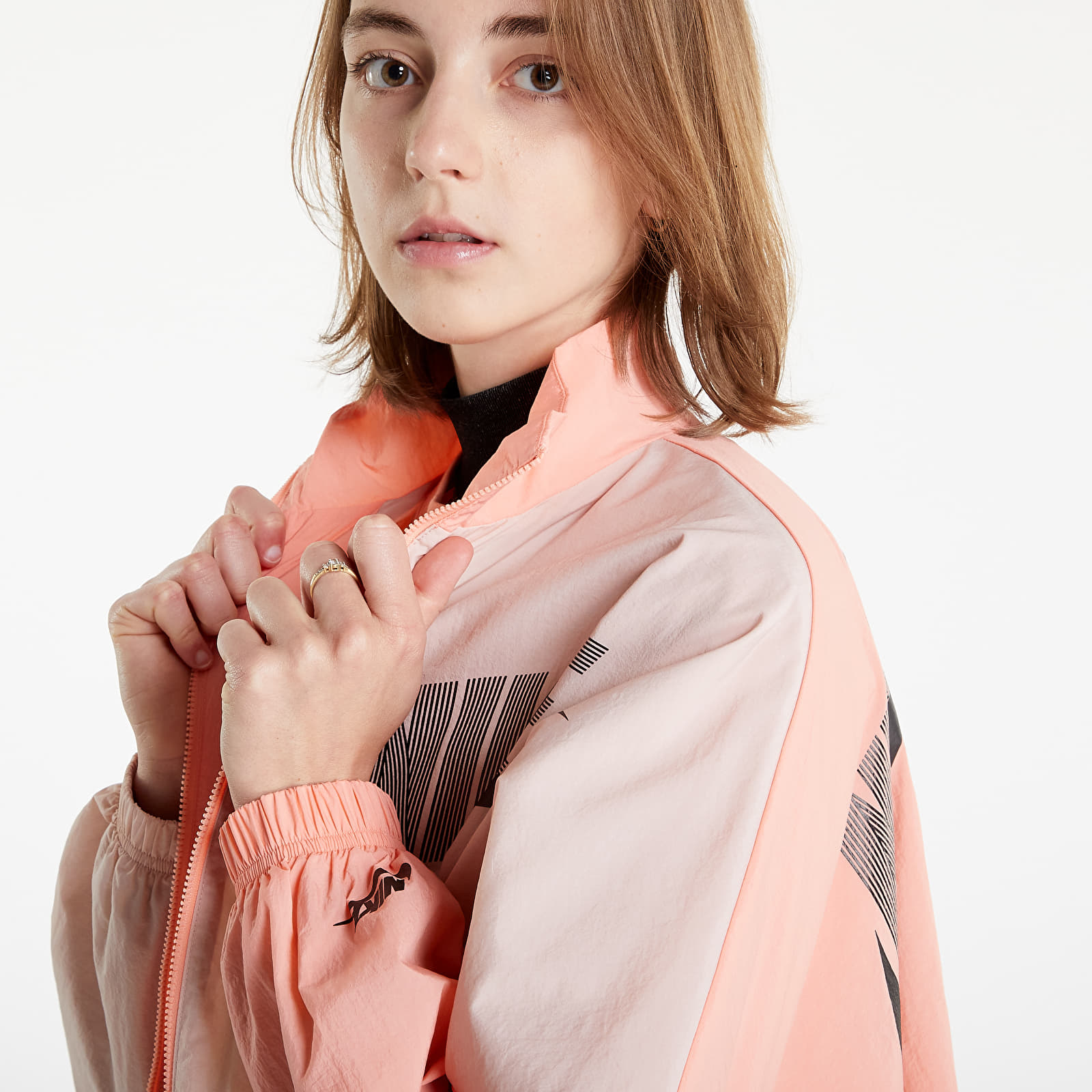 Bundy Nike Sportswear Woven Dance Jacket Crimson Bliss/ Pink Oxford