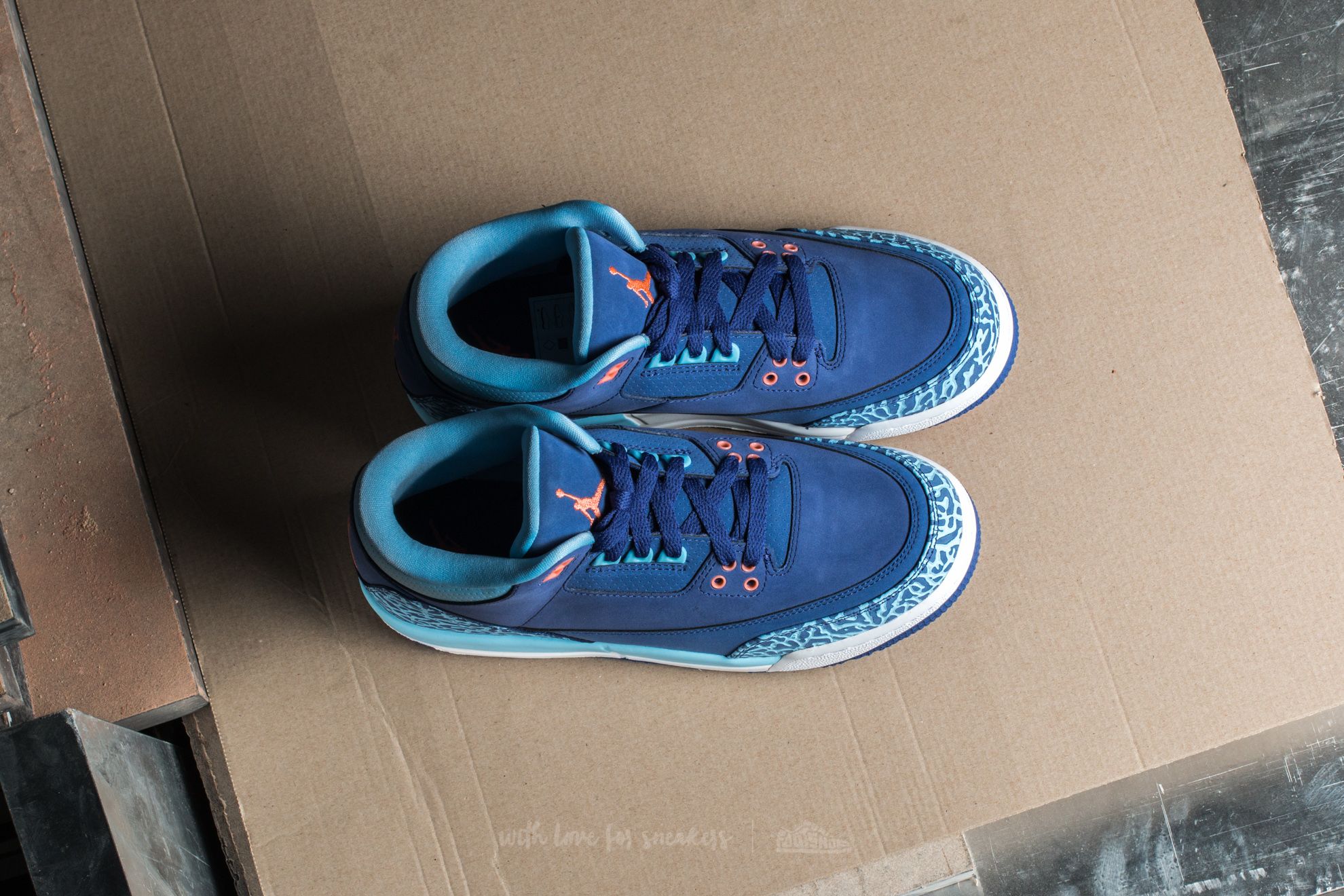 Women's shoes Air Jordan 3 Retro GG Dark Purple Dust/ Atomic Pink