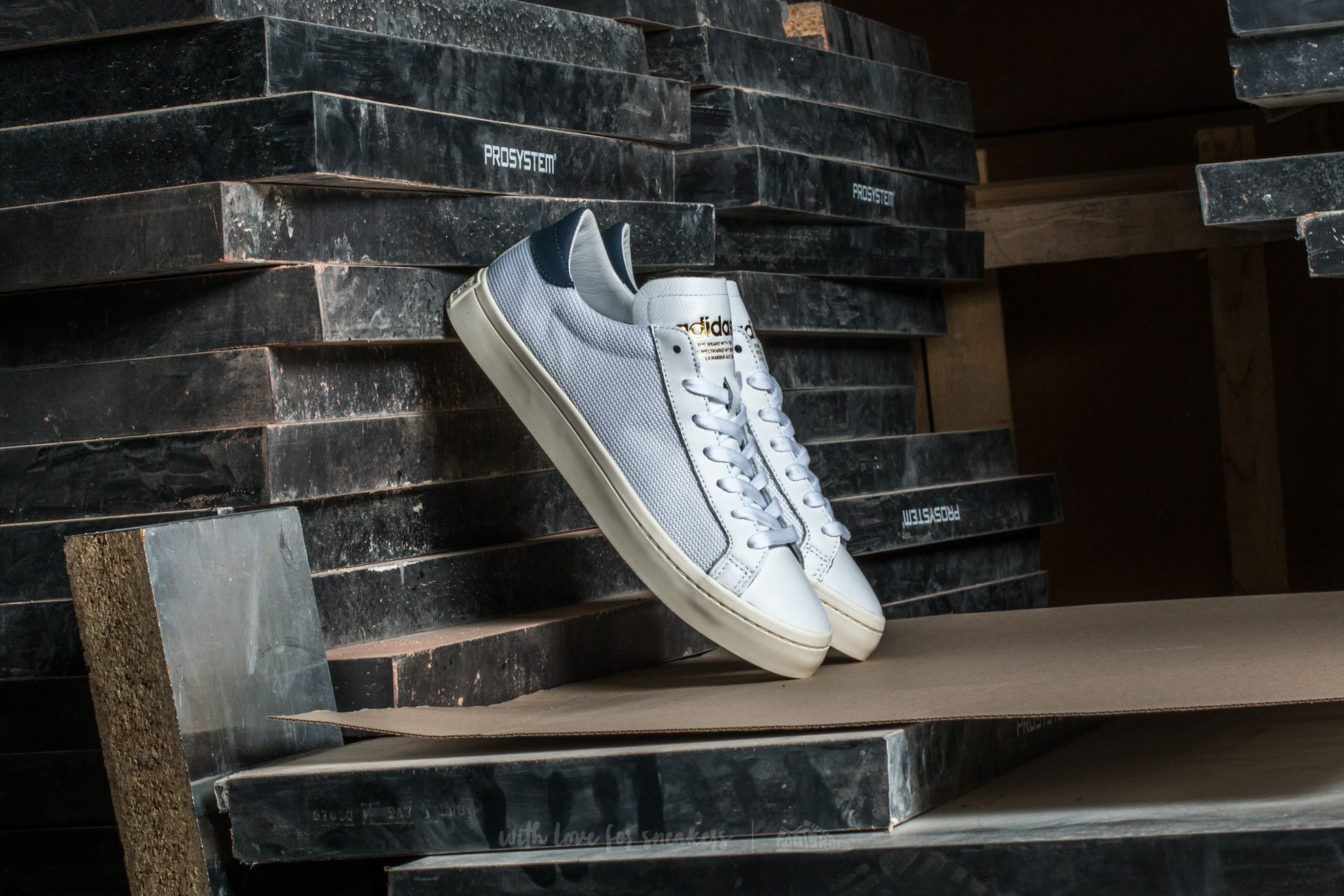 Adidas court vantage white tech ink outlet
