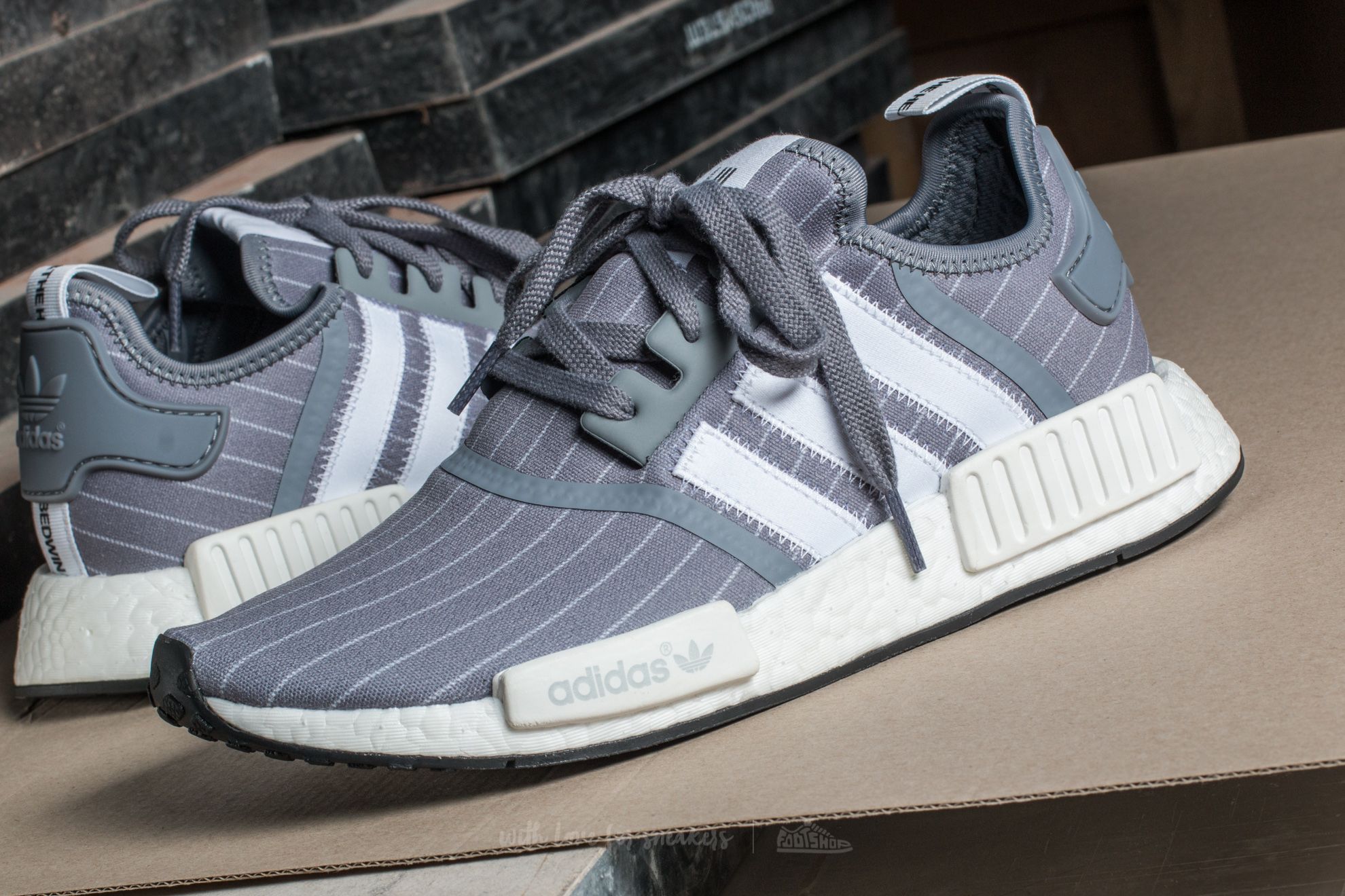 Men's shoes adidas NMD_R1 Bedwin Grey/ White/ White (000_BB3123) | Footshop