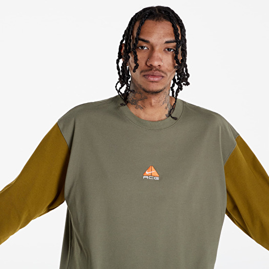 Olive green nike long sleeve shirt 2025