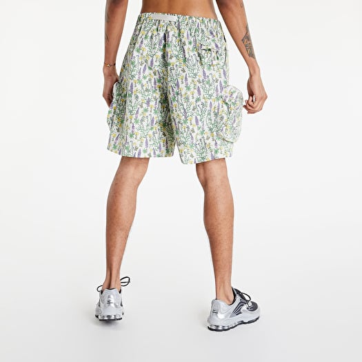 Nike light top bone shorts