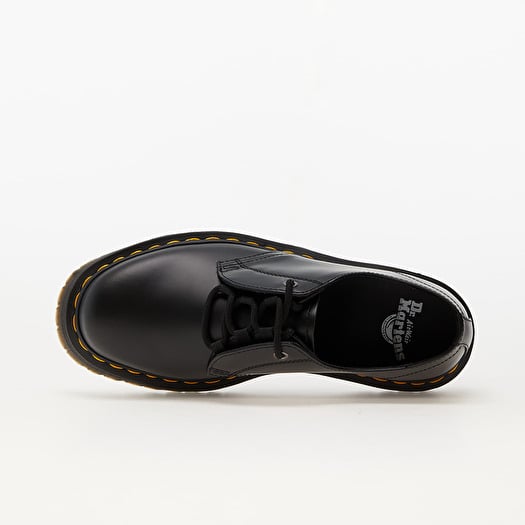 Dr martens hotsell low cut black