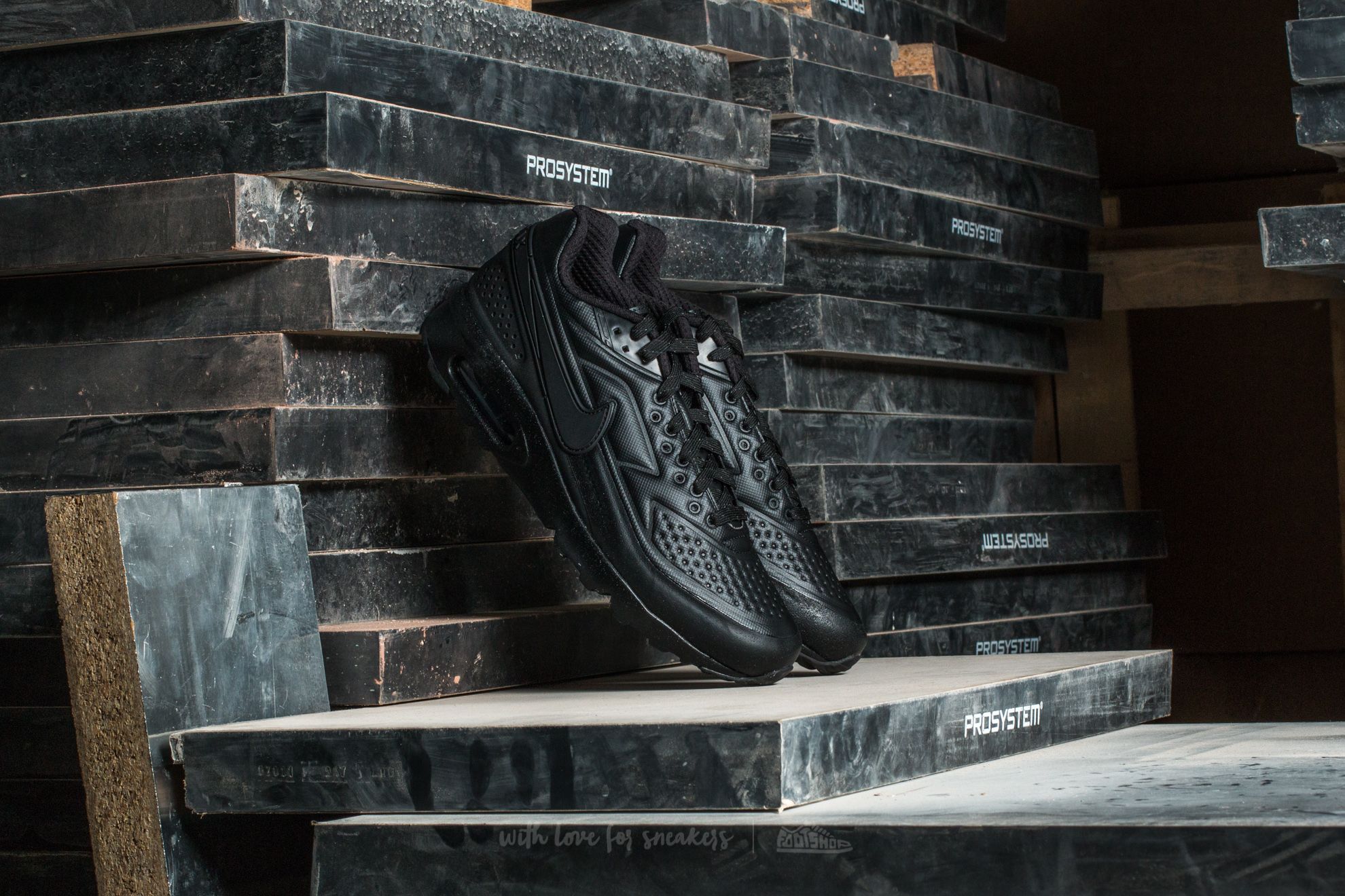 Moški čevlji Nike Air Max BW Ultra SE Premium Black/ Black-Black