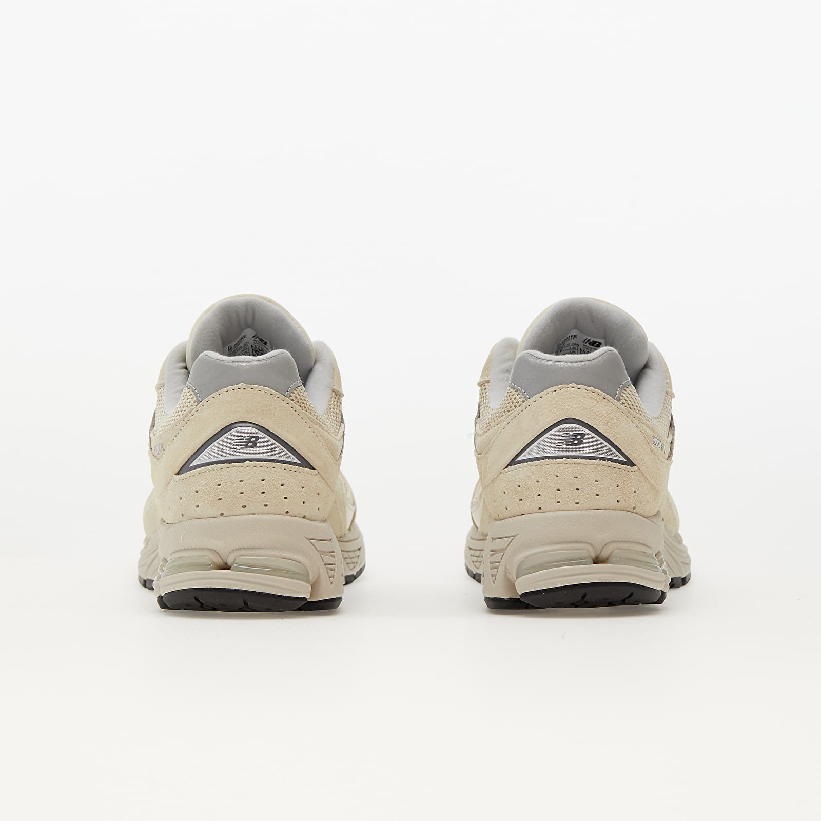 Meeste kingad New Balance 2002 Beige