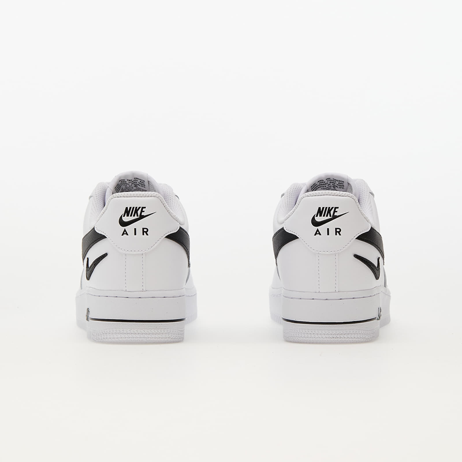 Moški čevlji Nike Air Force 1 '07 White/ Black