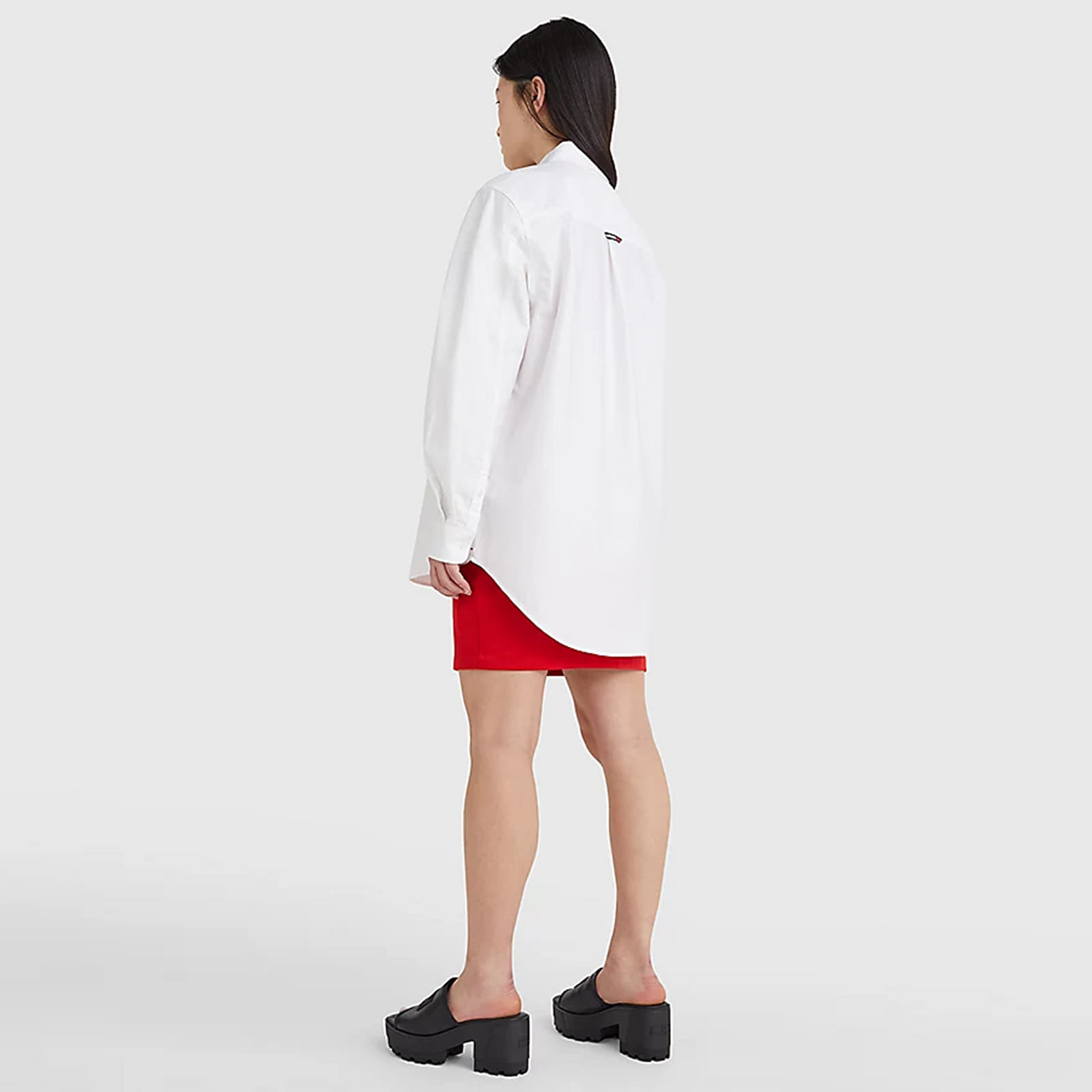 Topi Tommy Jeans Badge Boyfriend Shirt White