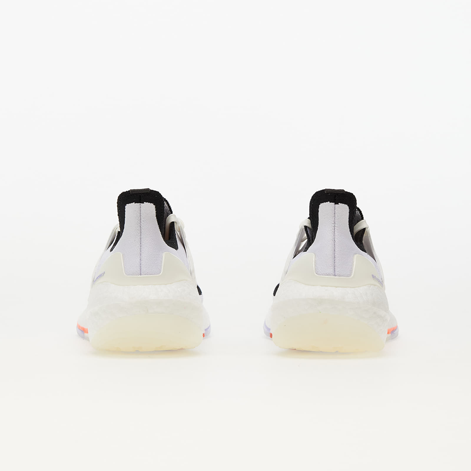 Női cipők adidas UltraBOOST 22 W Core White/ Core White/ Solar Red