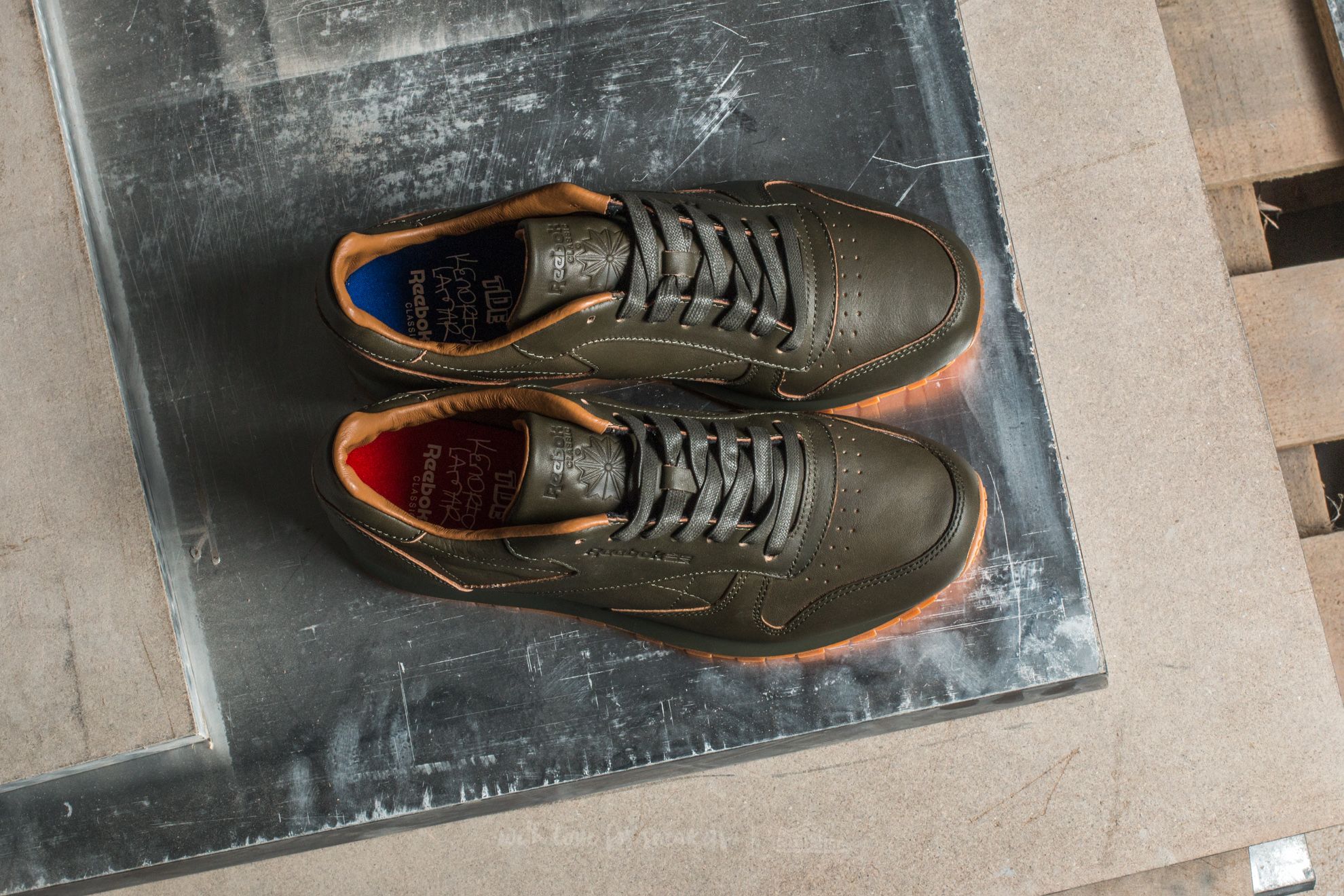 Детски маратонки и обувки Reebok Classics Leather Kendrick Junior Olive Night/ Gum
