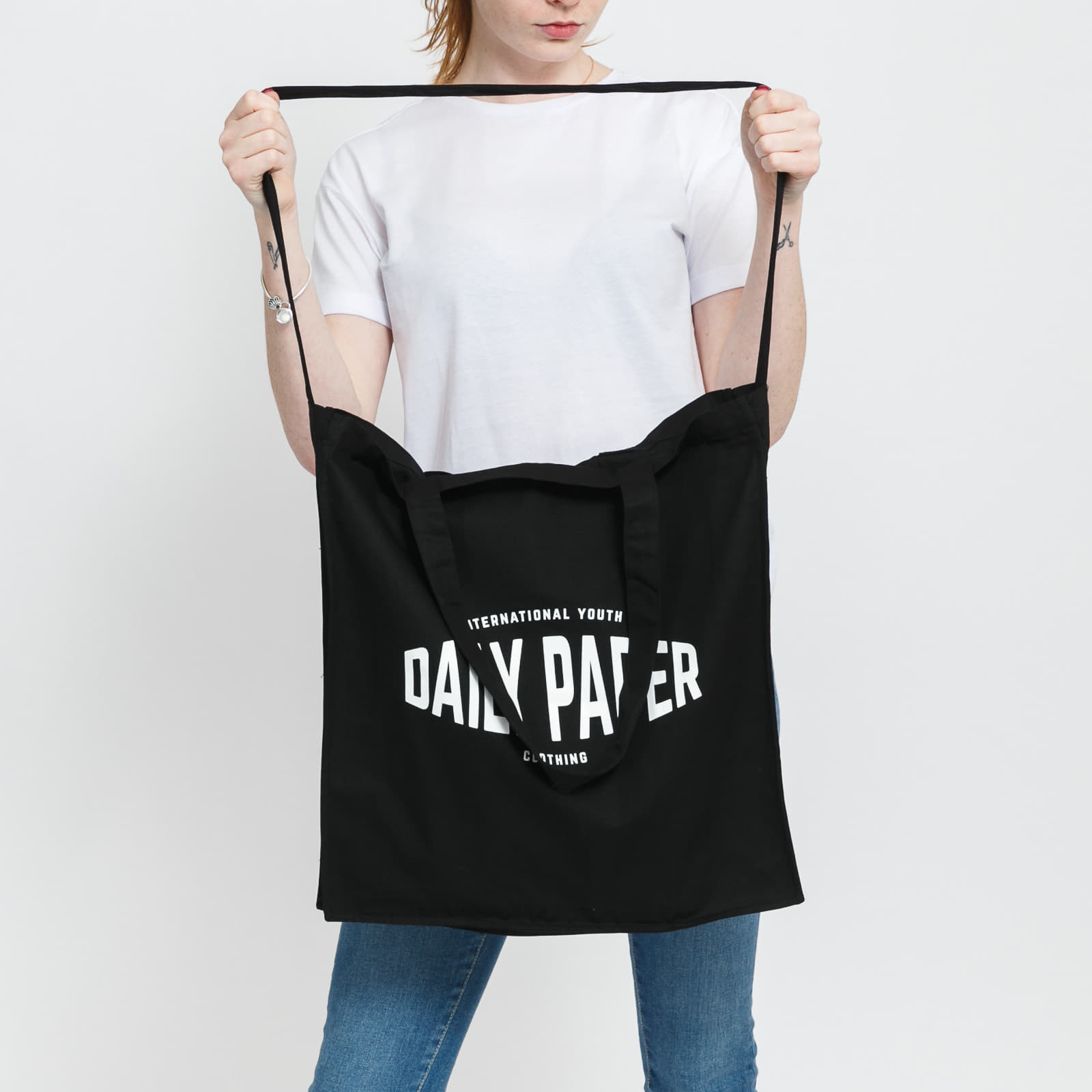 Genți crossbody Daily Paper Youth Tote Black