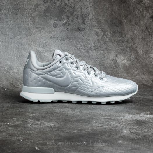 nike internationalist jacquard