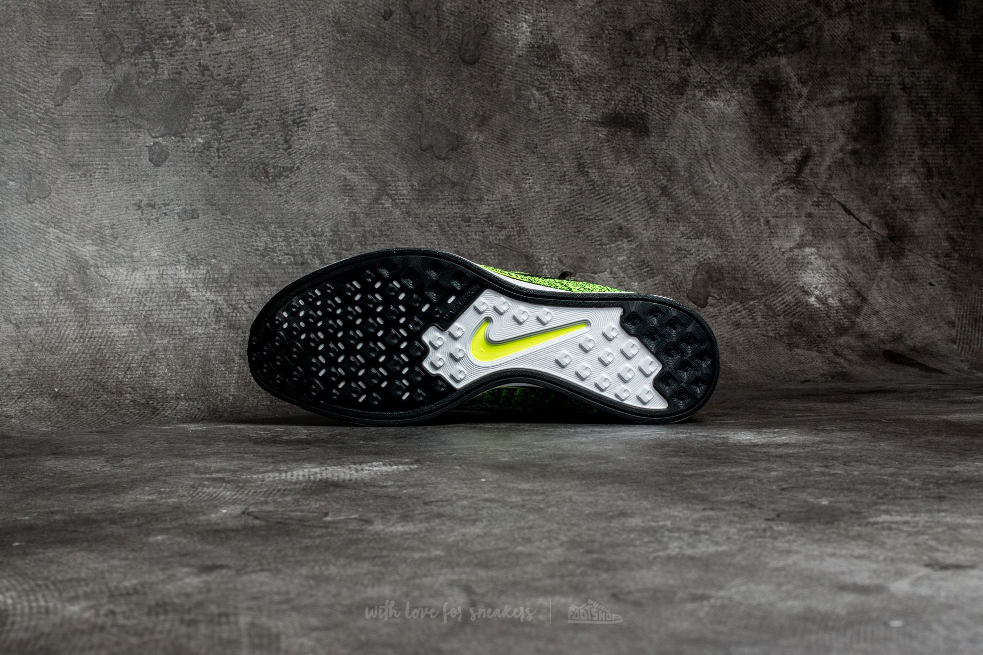 Nike flyknit racer volt/black-sequoia online