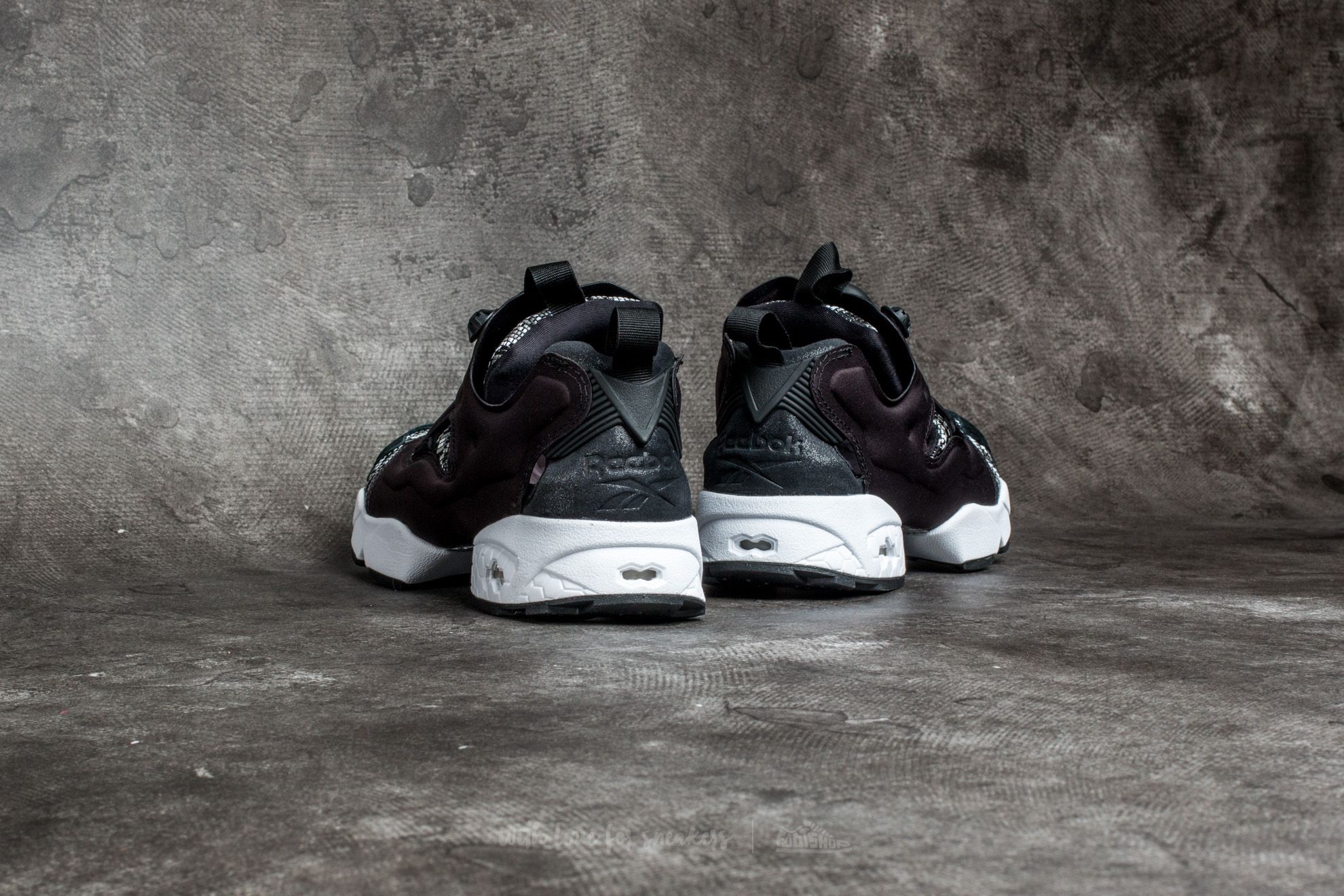 Women's shoes Reebok W Instapump Fury Gt Black/White/Shell Purple