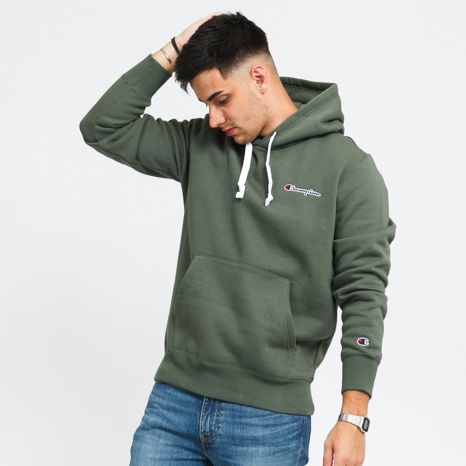 Champion chest logo sweatshirt shop