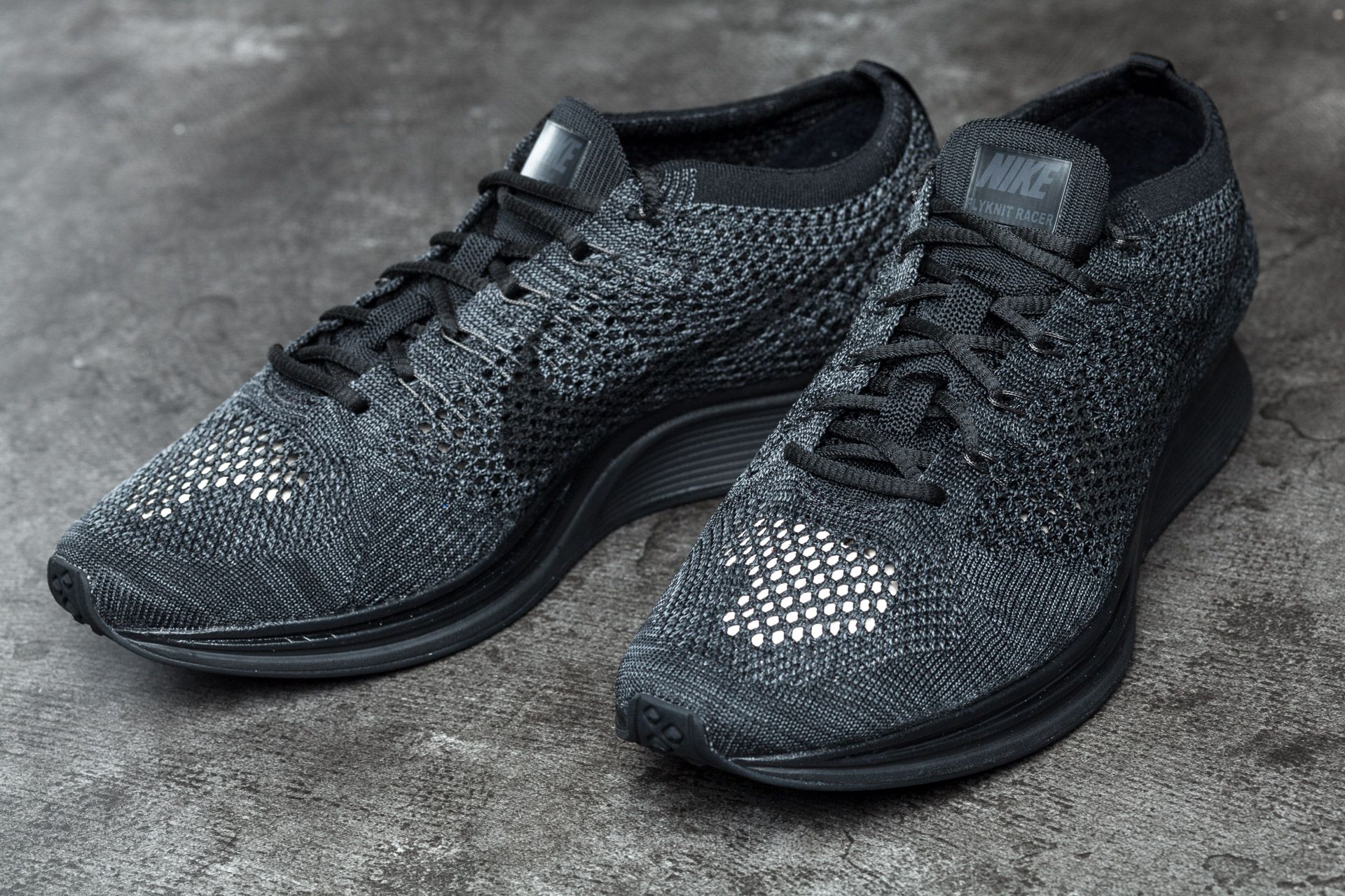 Nike flynit 2025 racer black