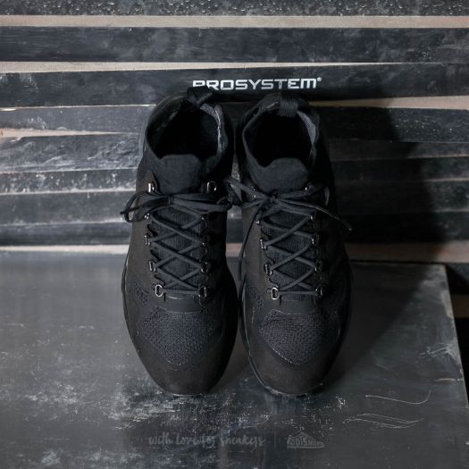 nike zoom talaria mid