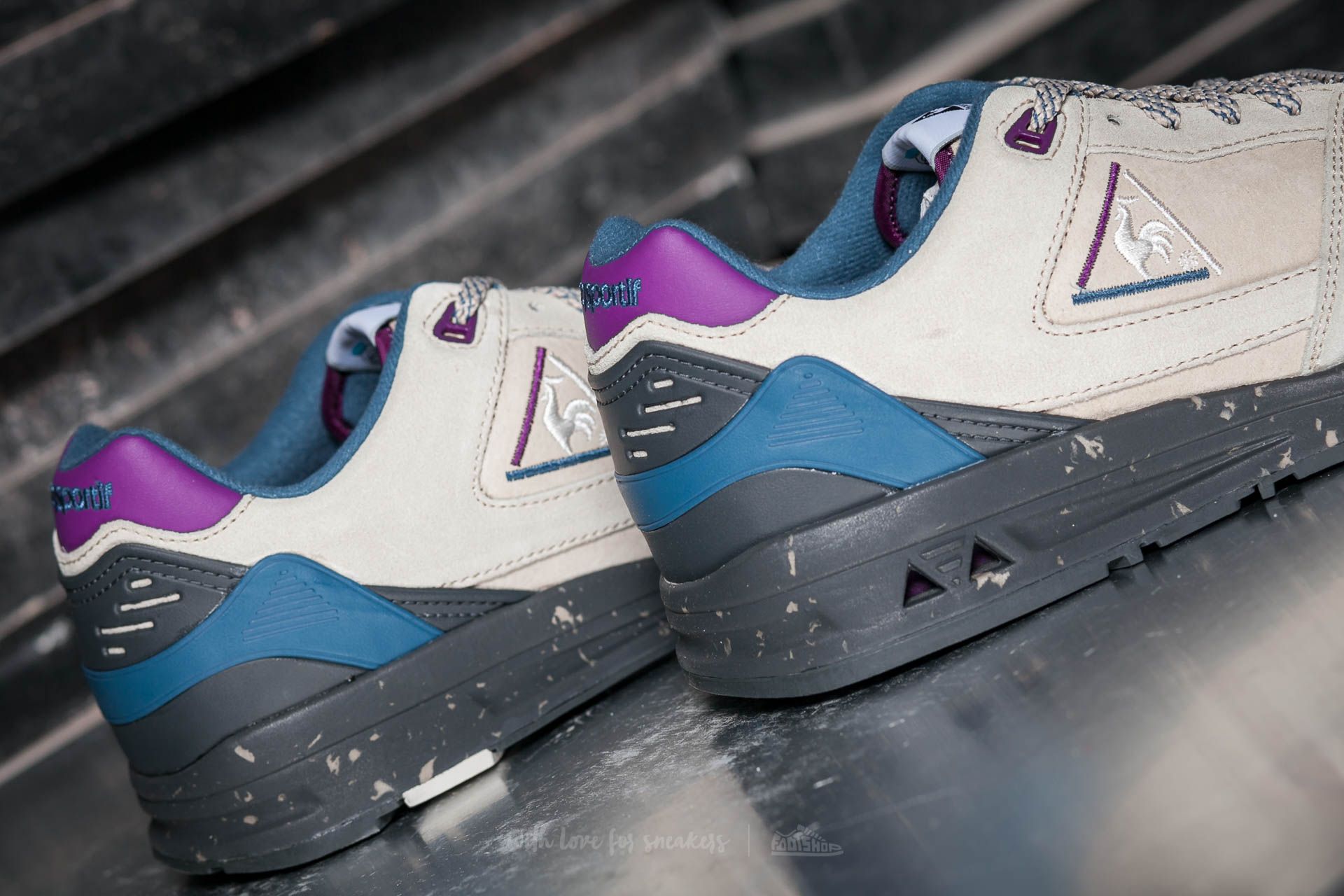 Men s shoes Le Coq Sportif 1000 90 s Outdoor Gray Morn Footshop