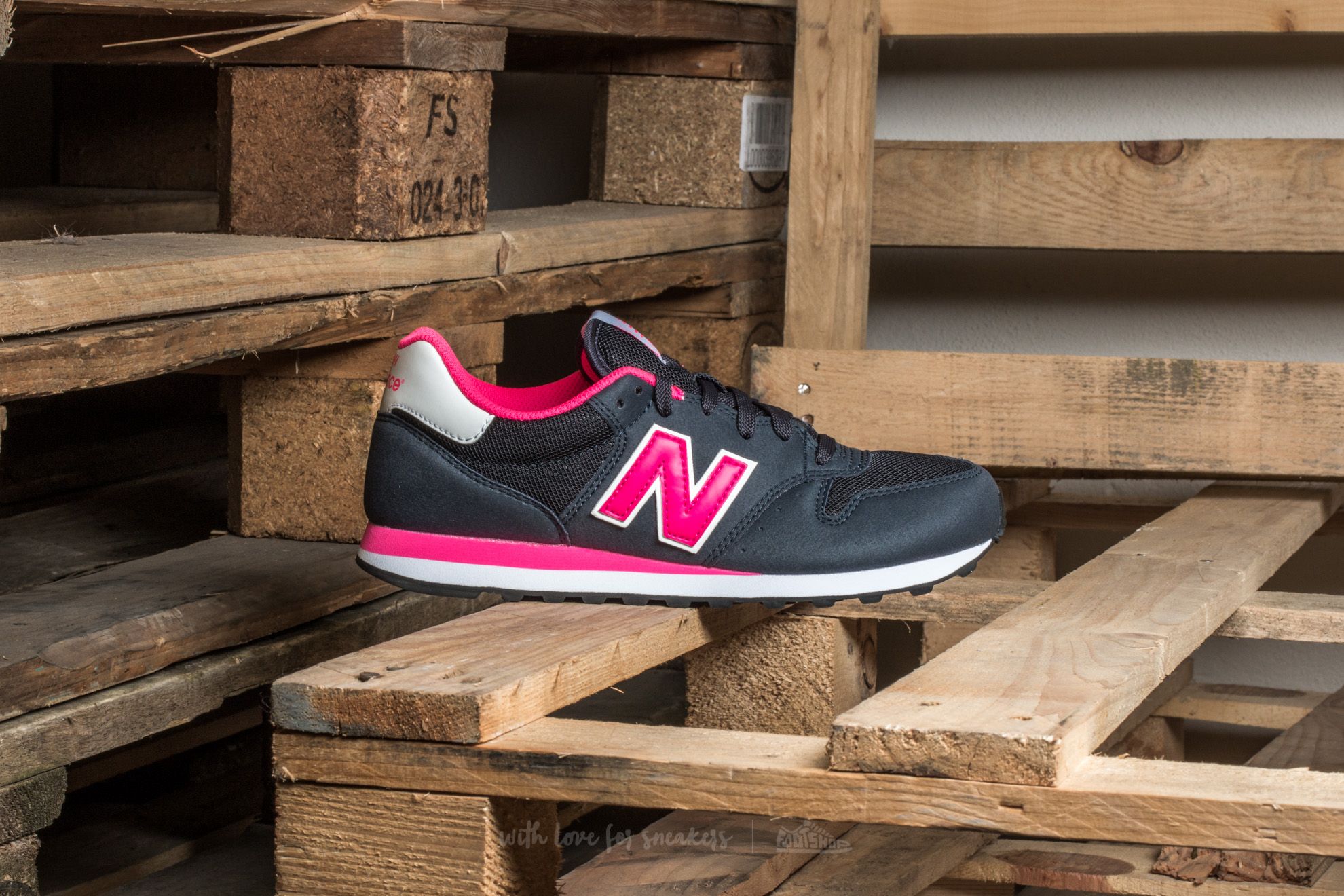 Women's shoes New Balance GW500NWP Dark Blue/ Pink