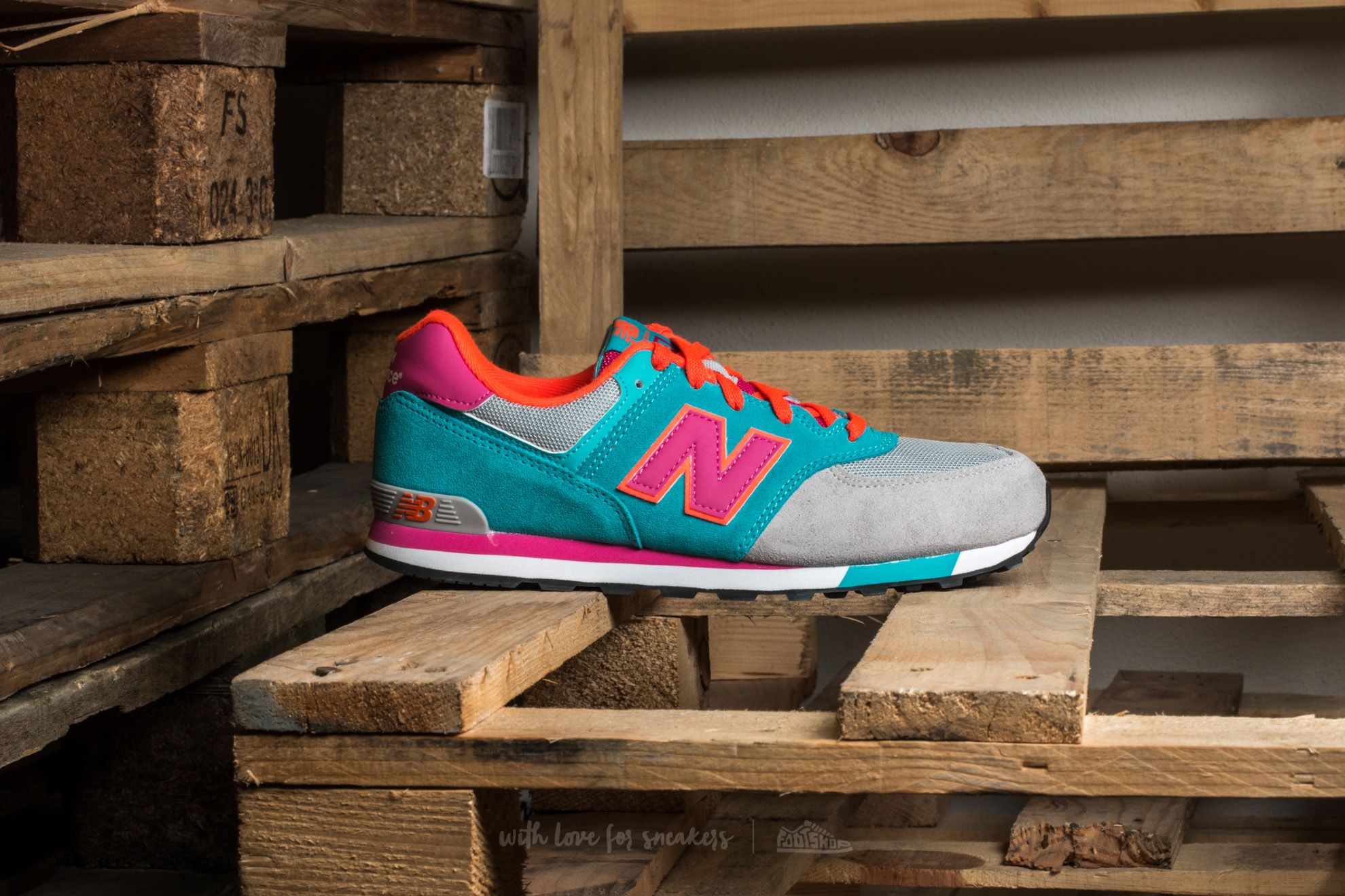 Dámské tenisky a boty New Balance KL574WTG