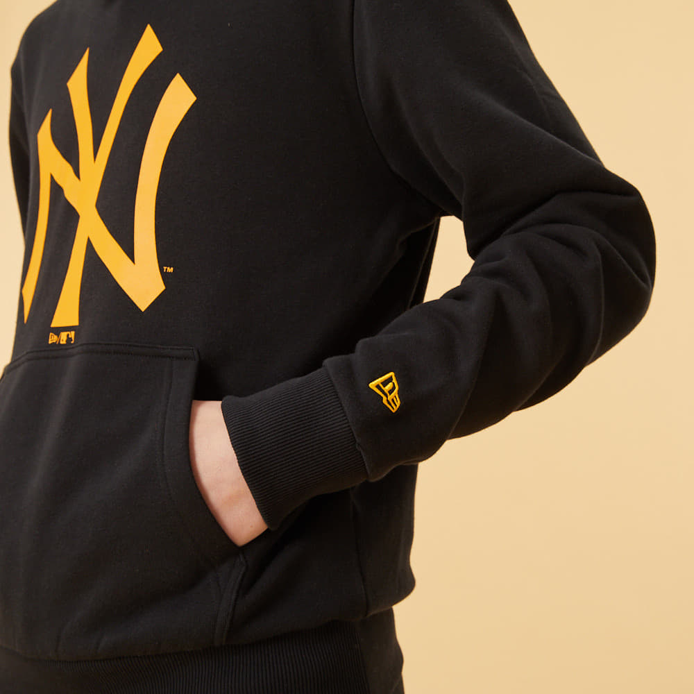 Hoodies and sweatshirts  New Era Team Logo Hoodie Black