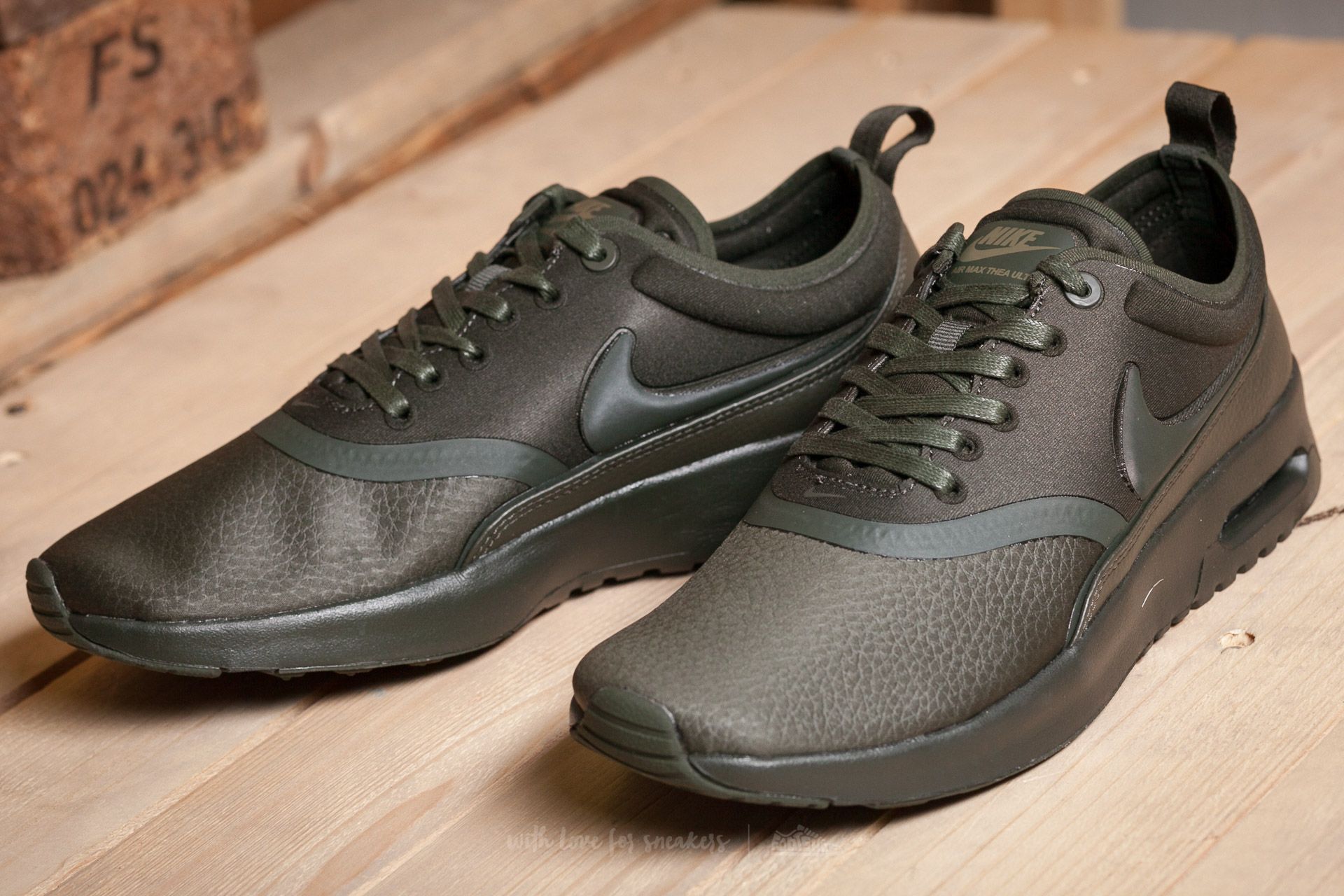 Moteriška avalynė Nike W Air Max Thea Ultra Premium Sequoia/ Sequoia-Medium Olive