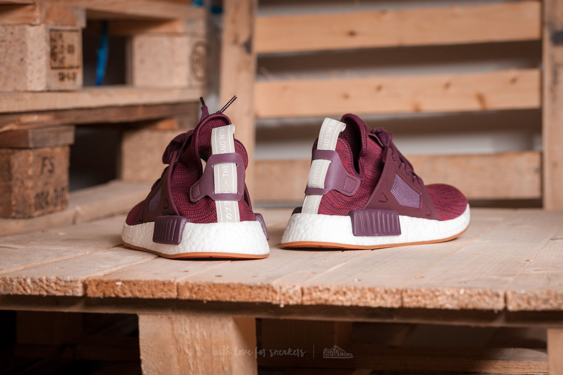 Damen Sneaker und Schuhe adidas NMD XR1 PK W Maroon Collegiate Burgundy Ftw White Footshop