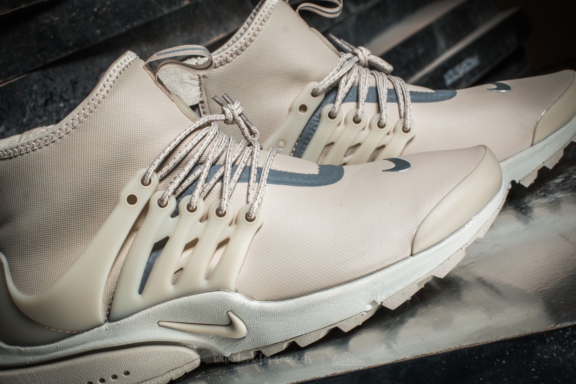 Nike air presto mid utility clearance women