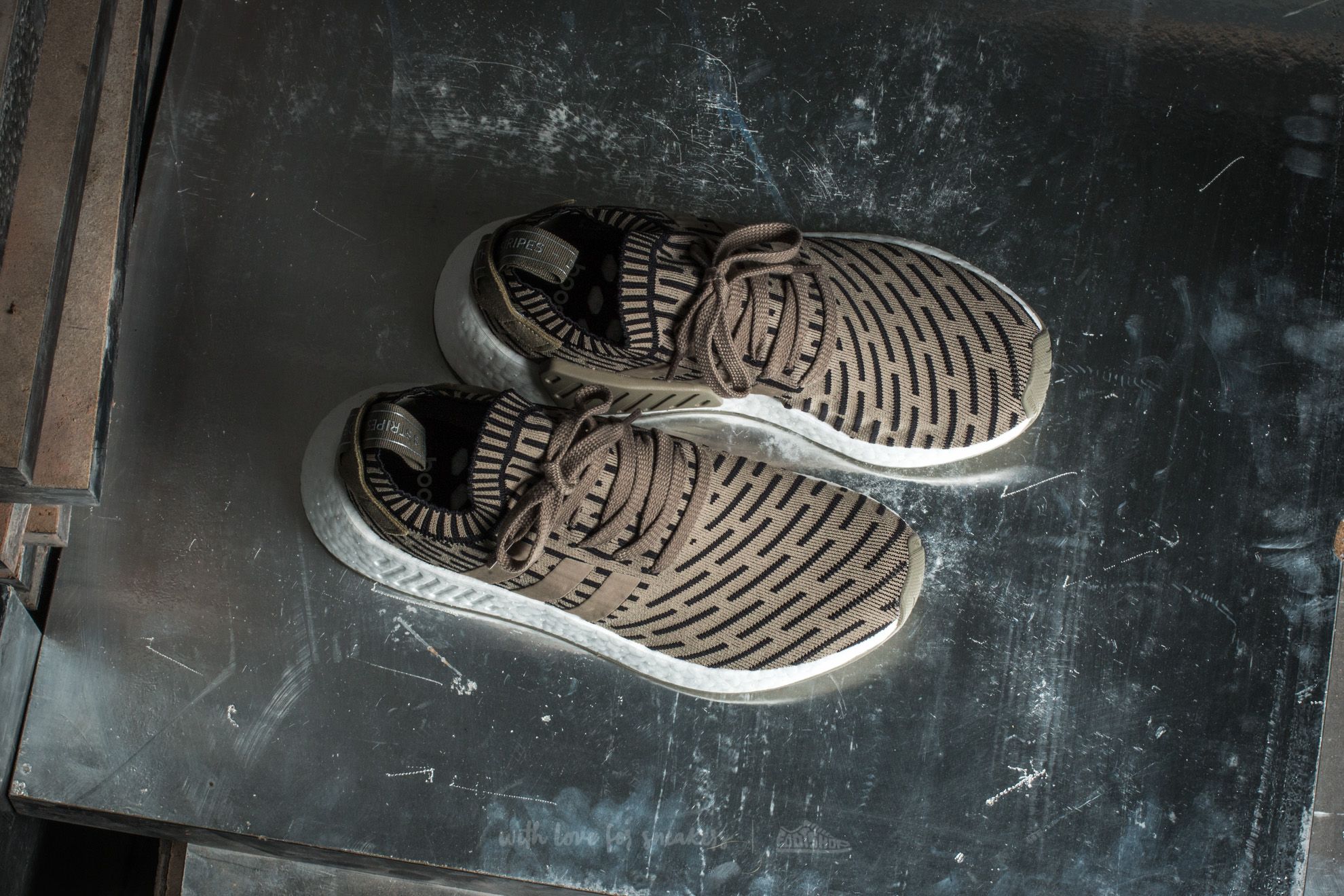 Men's shoes adidas NMD_R2 Primeknit Trace Cargo/ Core Black