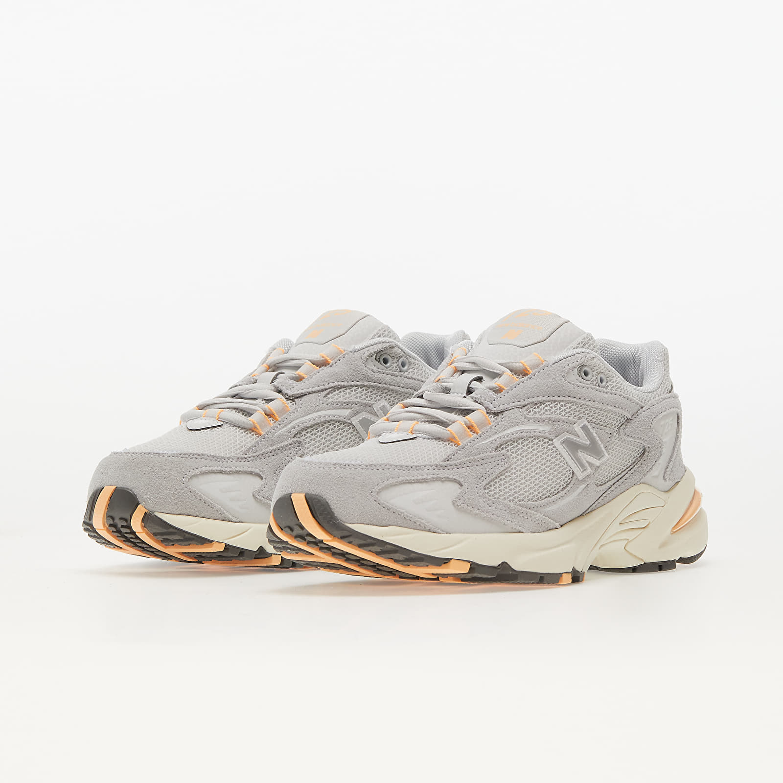 Мъжки кецове и обувки New Balance 725 Artic Fox