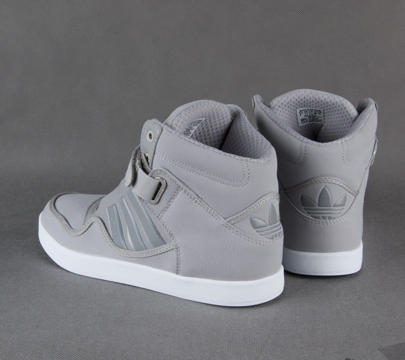 Cipők adidas AR 2.0 alumin/supcol/runwht