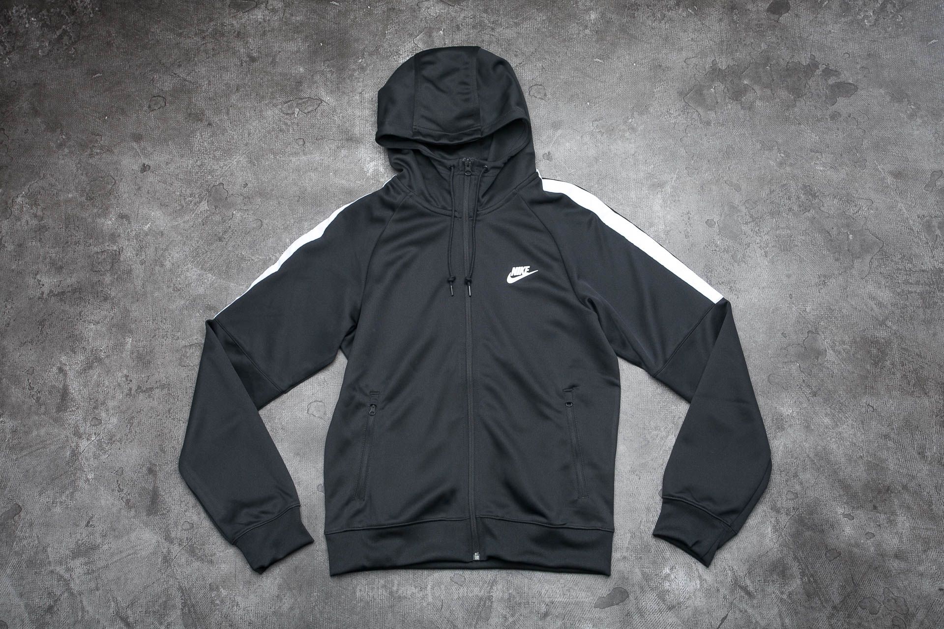Hupparit ja collegepaidat Nike Sportswear Hood Black/ White