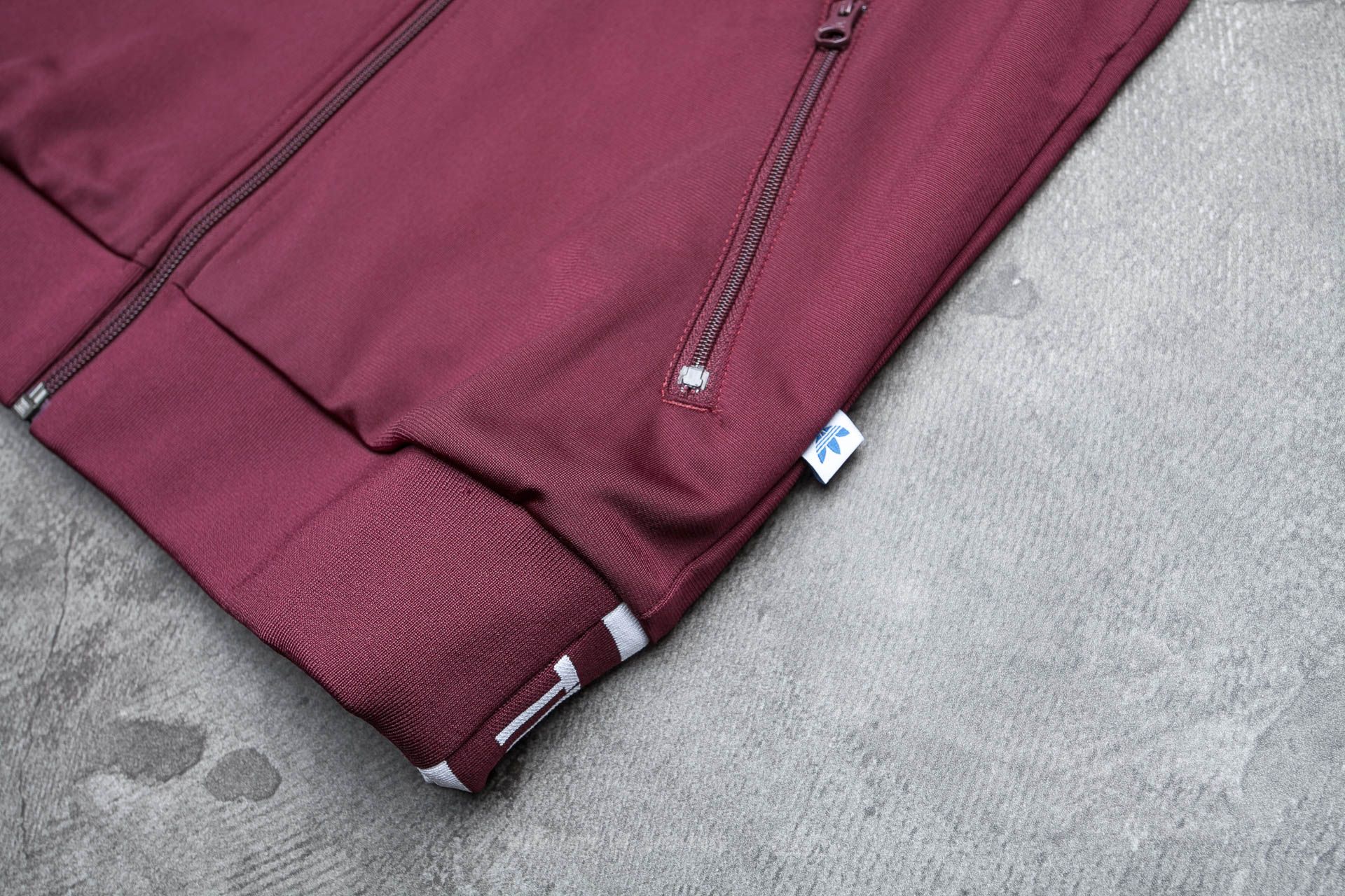 Jacken adidas SST TT Maroon
