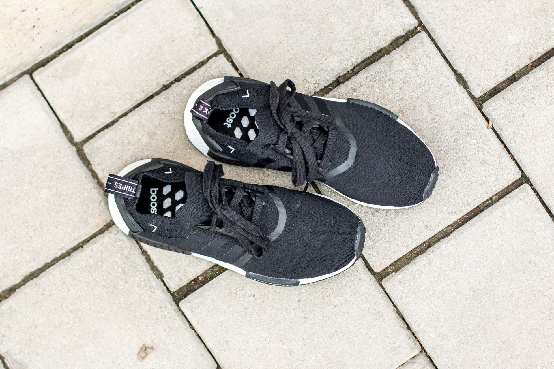 Miesten kengät adidas NMD_R1 Primeknit Core Black/ Core Black/ White