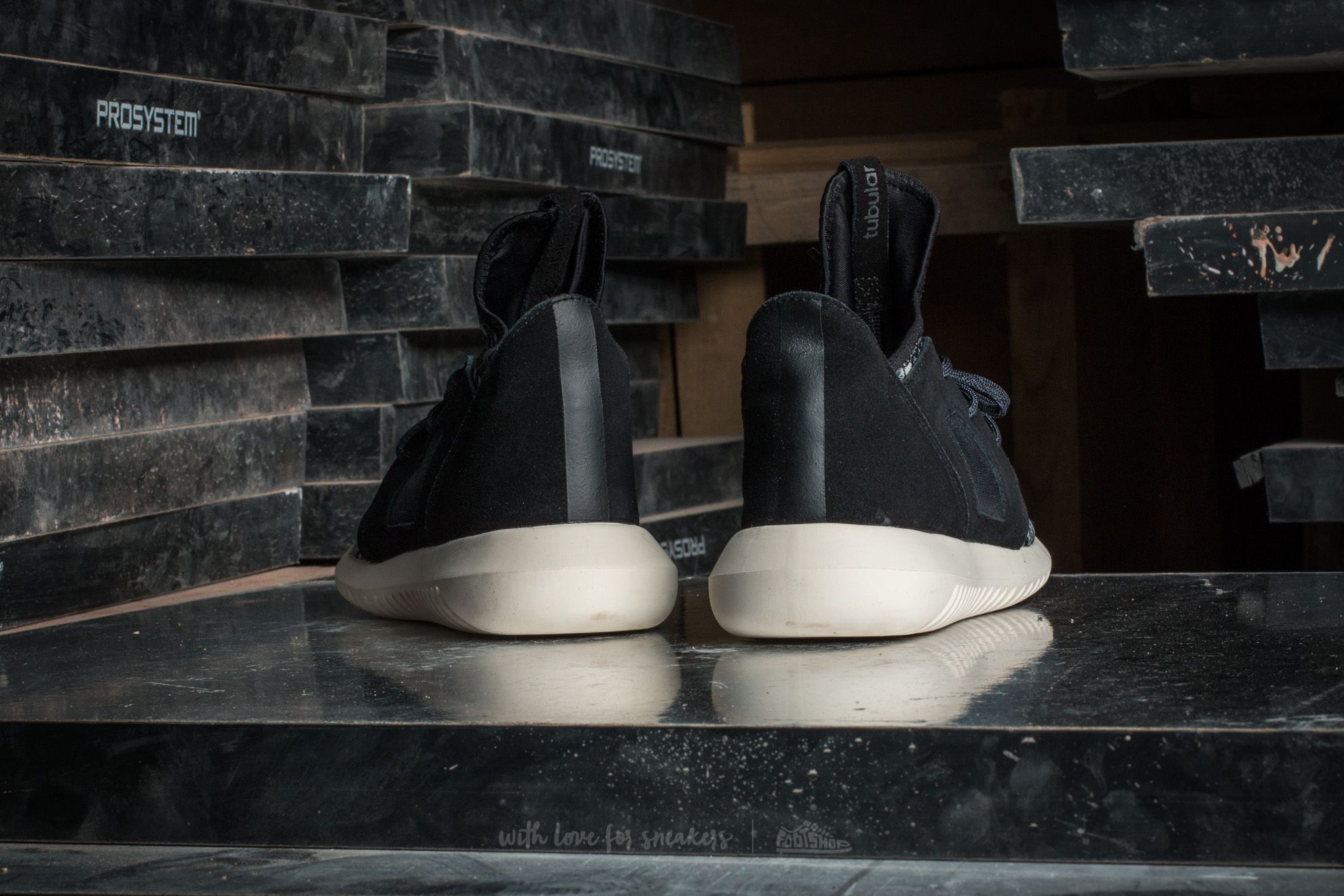 Scarpe donna adidas Tubular Defiant W Core Black/ Core Black/ Core White