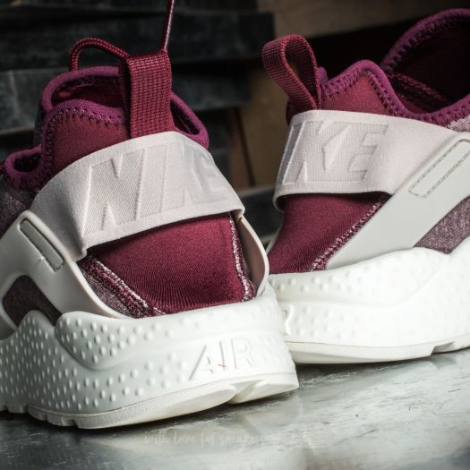 Maroon nike huarache womens 2025