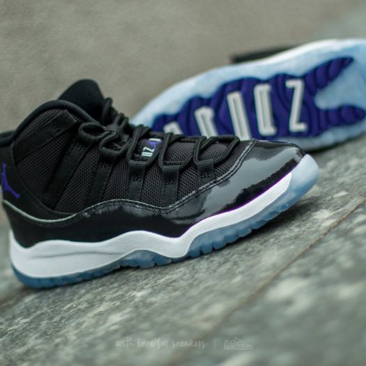 Jordan 11 black concord white sale