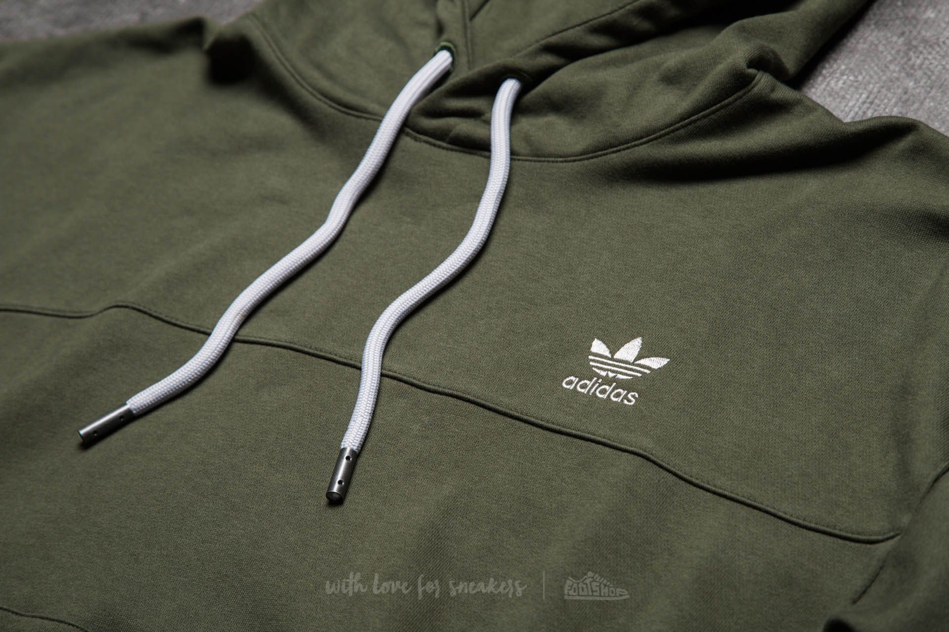 Night cargo adidas hoodie hotsell