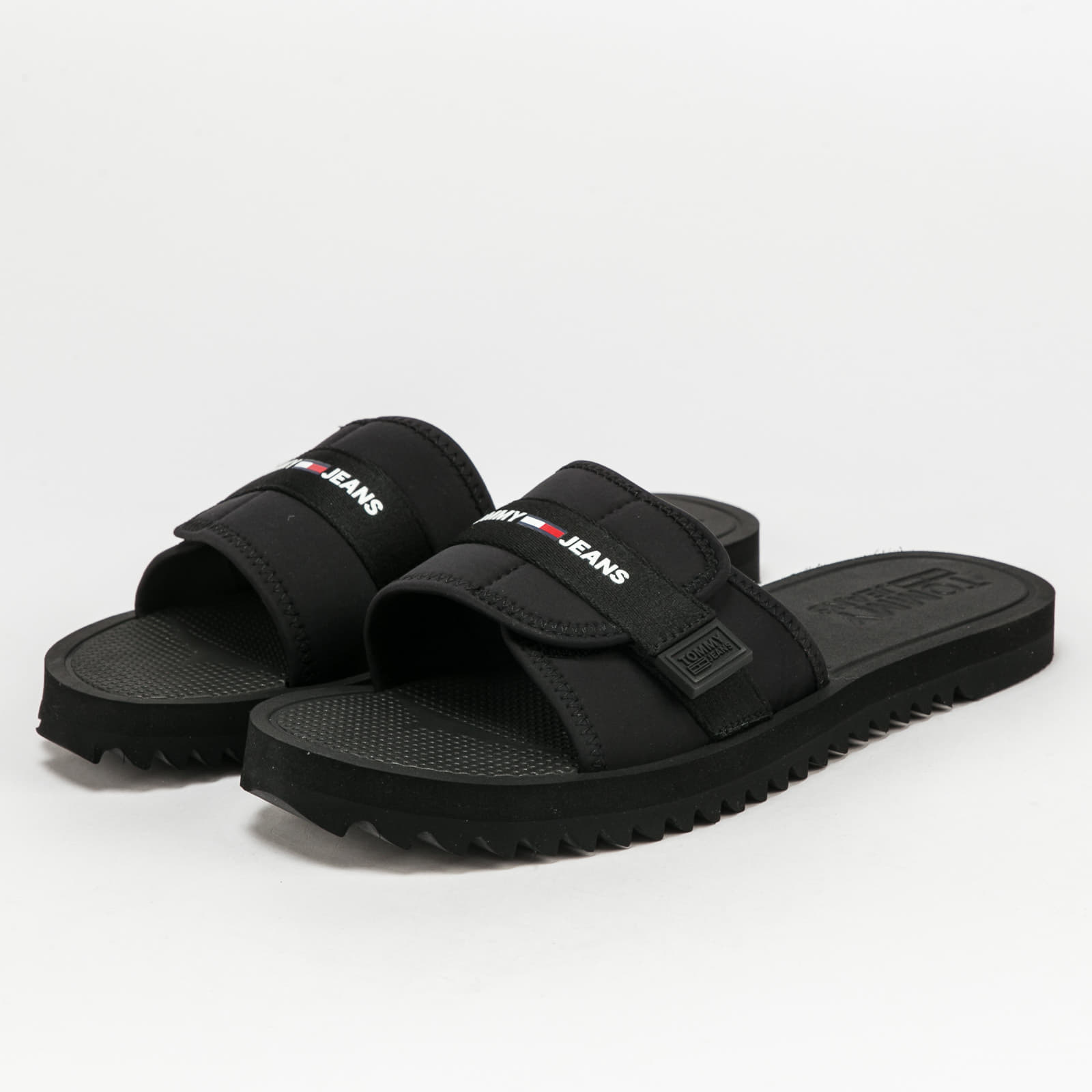 Pánské tenisky a boty TOMMY JEANS Slip On Tech Sandal Black