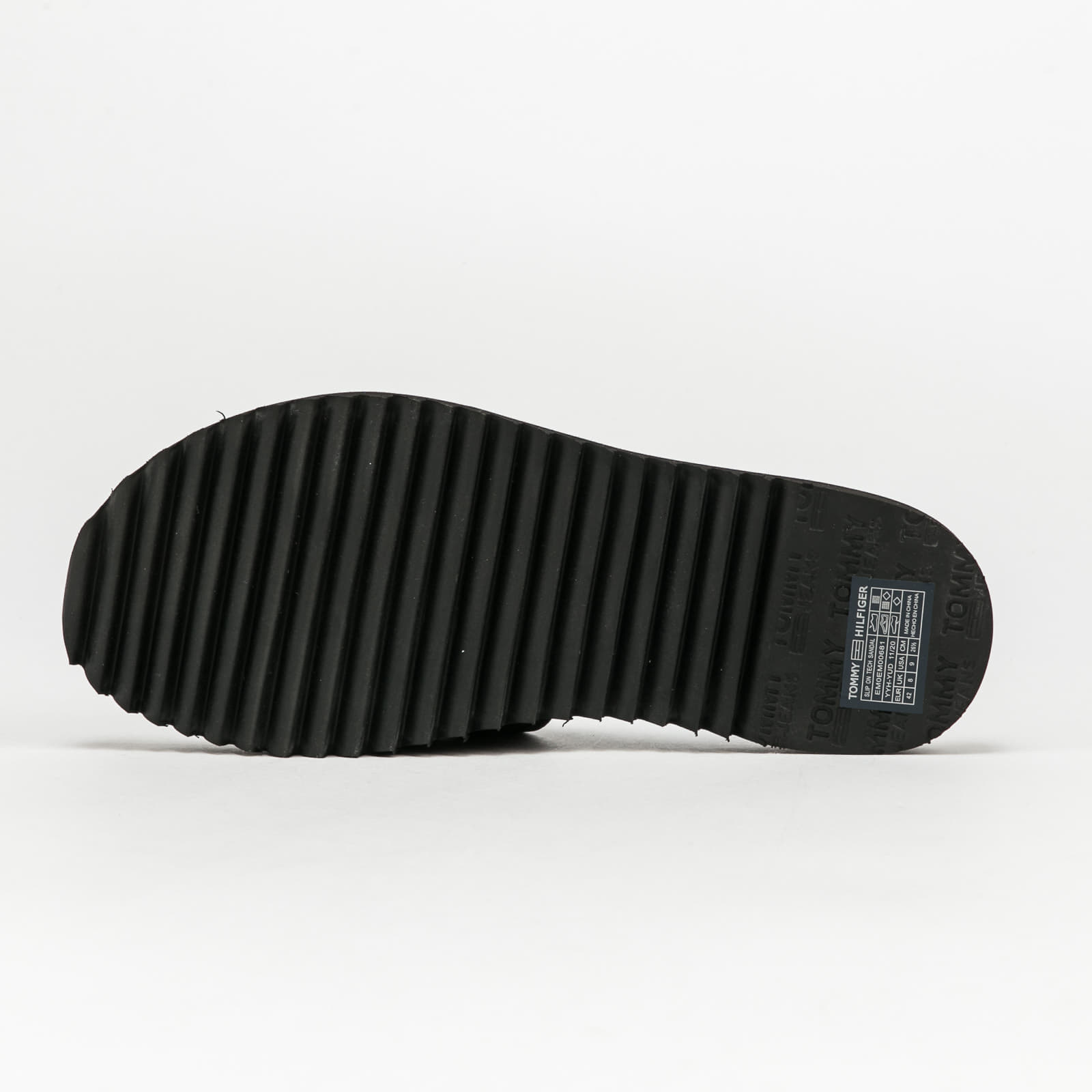 Pánské tenisky a boty TOMMY JEANS Slip On Tech Sandal Black