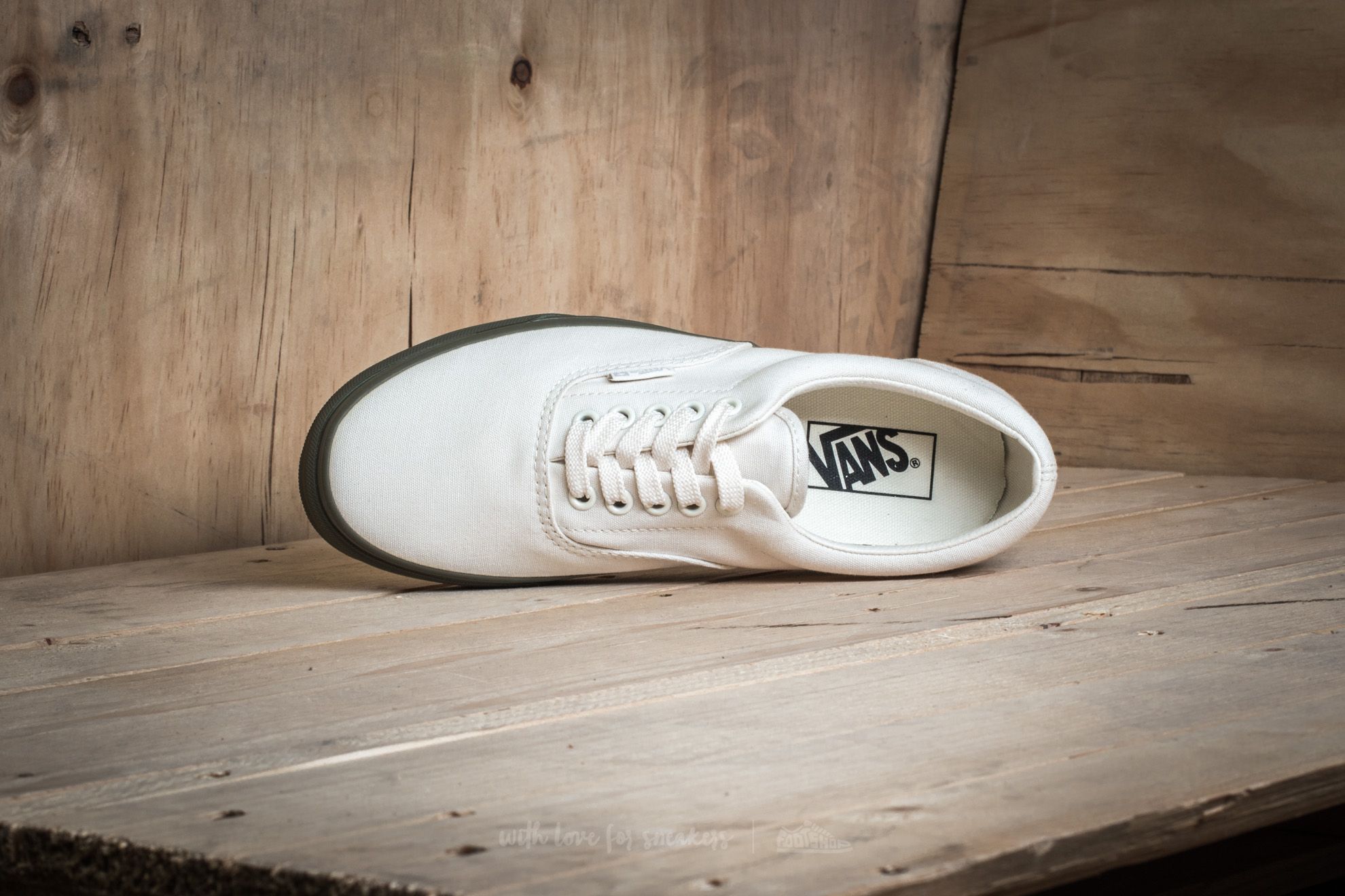 Vans era sale gum sole white