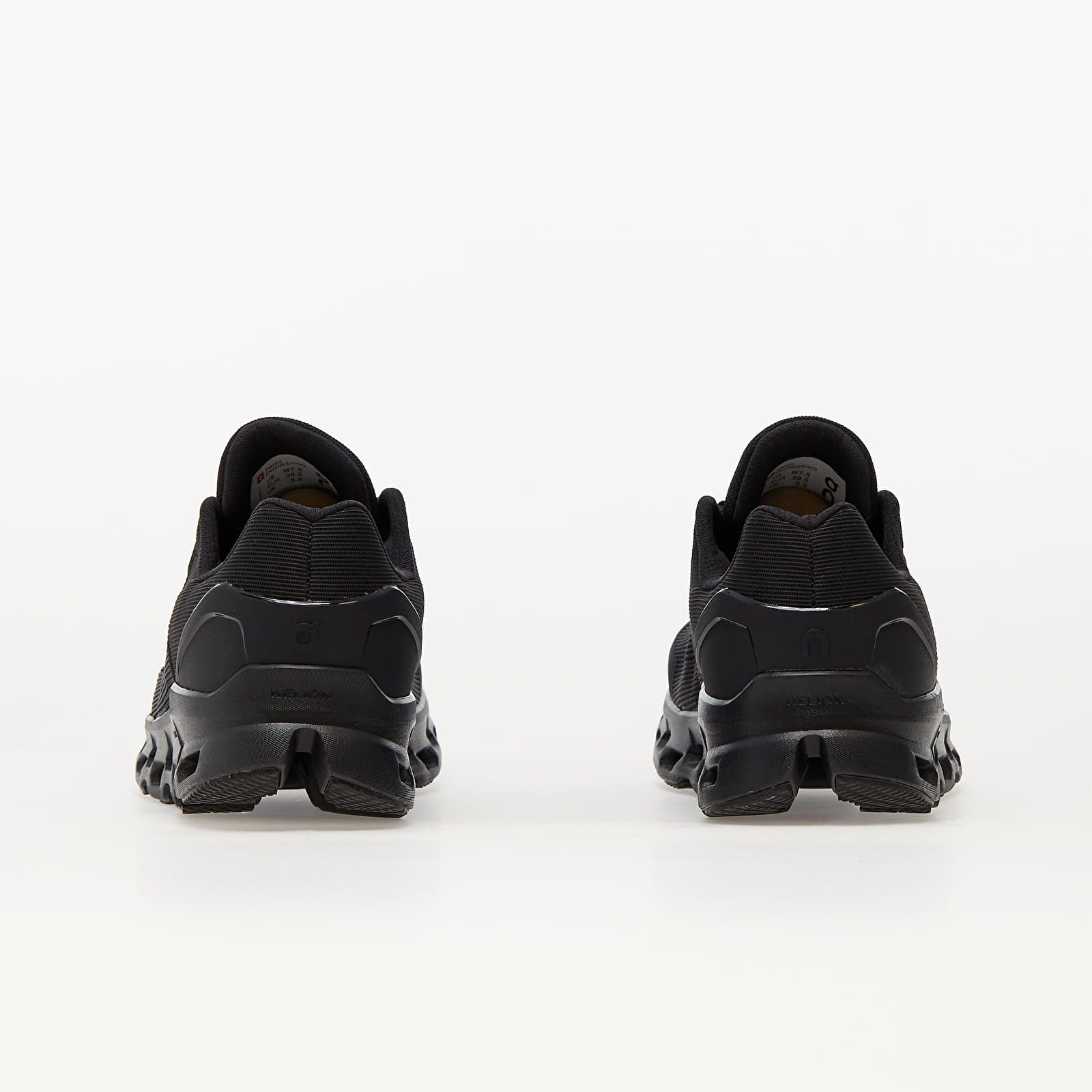 Încălțăminte și sneakerși pentru femei On W Cloudstratus Black