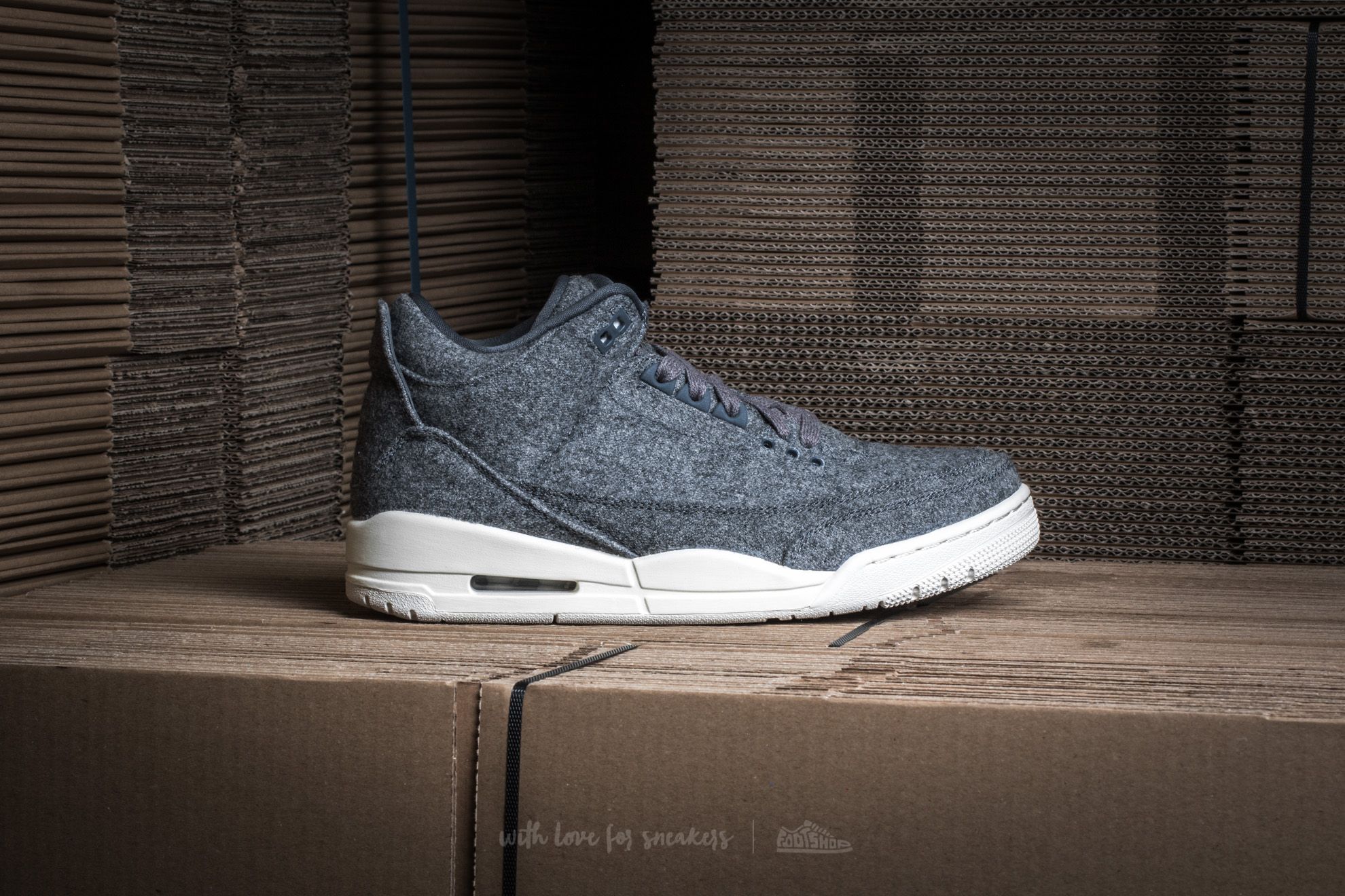 Retro 3 wool outlet