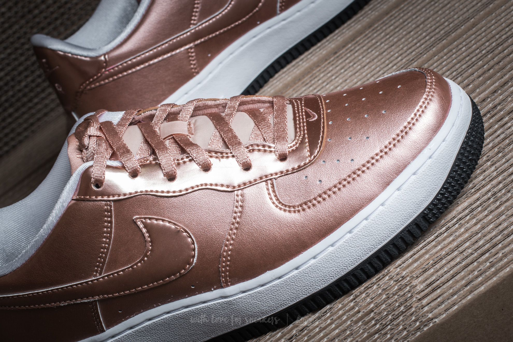 Cipők Nike Air Force 1 SE (GS) Metallic Red Bronze