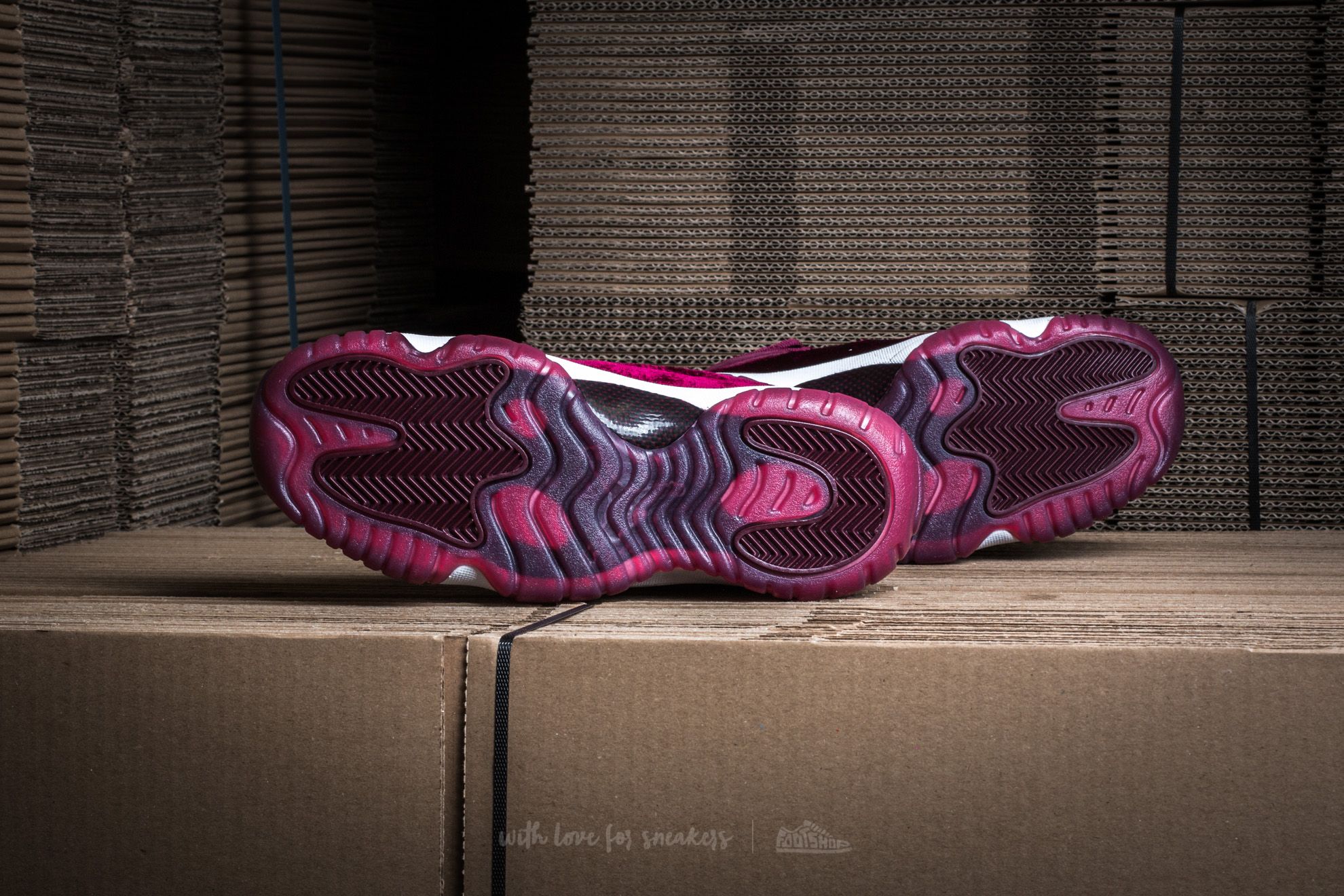 Jordan 11 night maroon deals