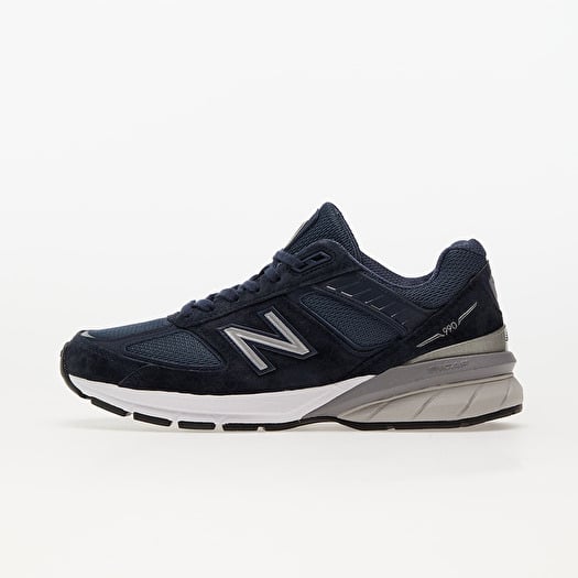 New Balance 990 V5