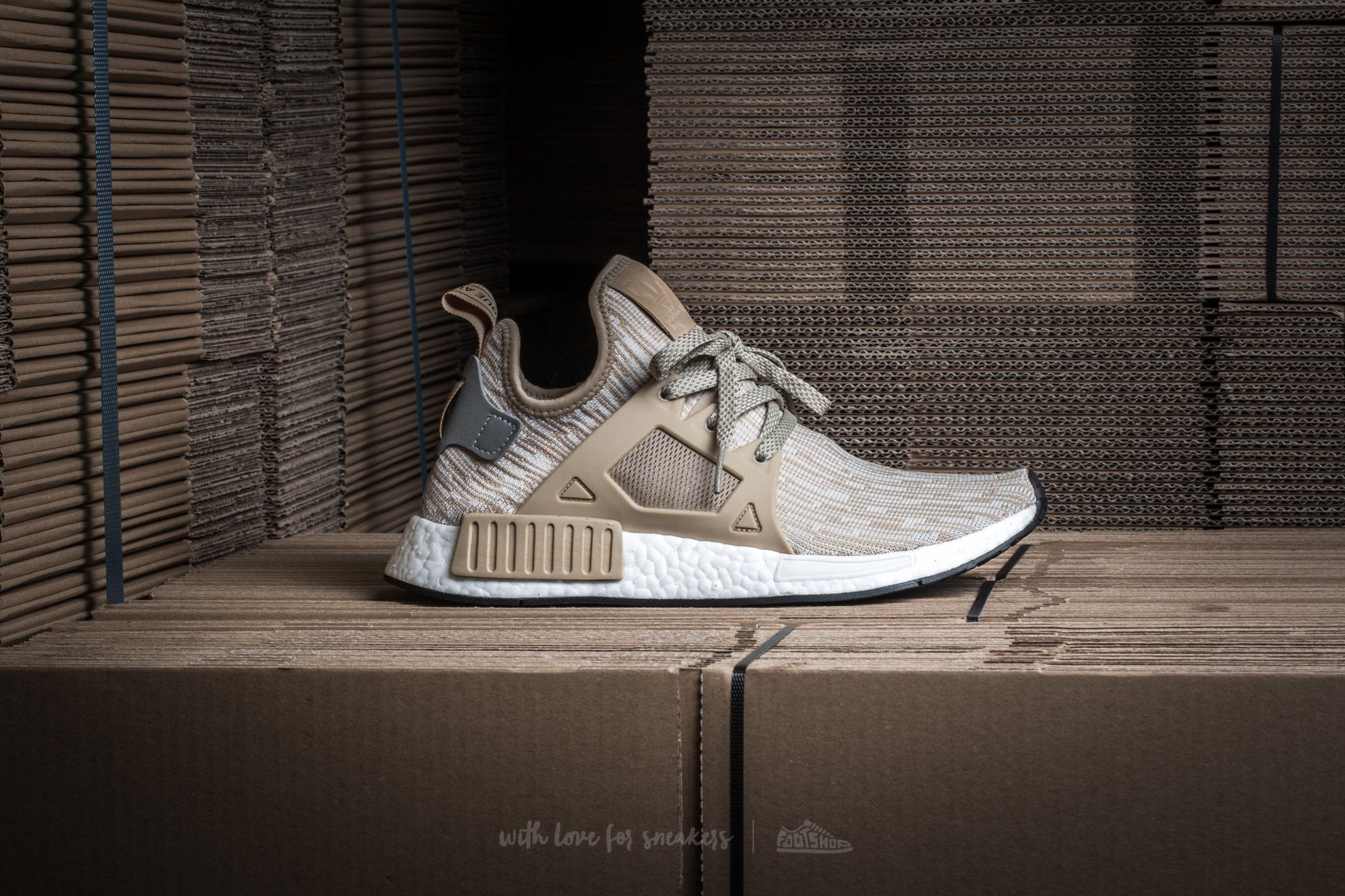 Topánky adidas NMD_XR1 PK Linen/ Matte Silver/ Core Black